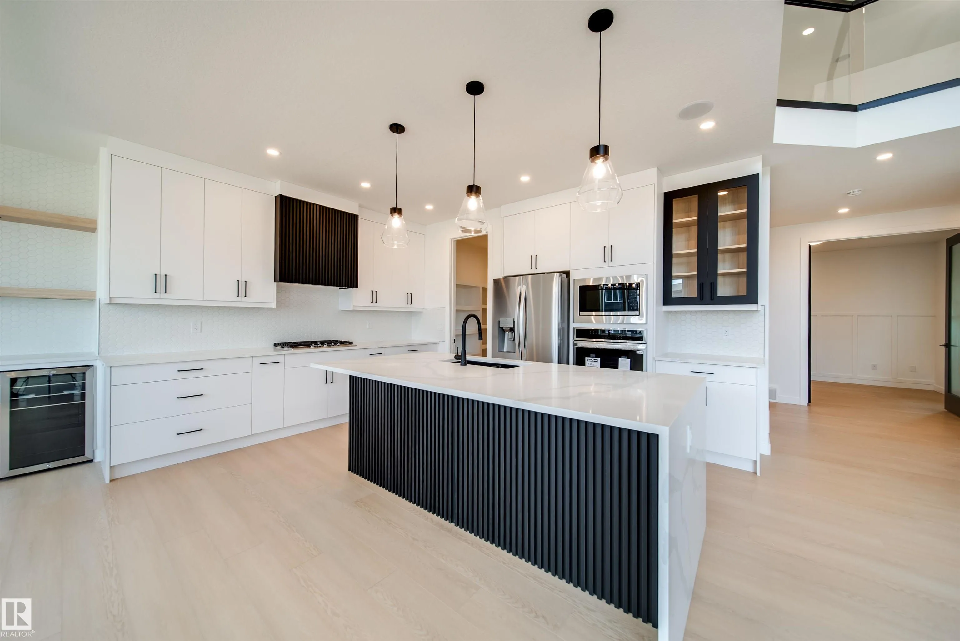 42 DILLWORTH Crescent