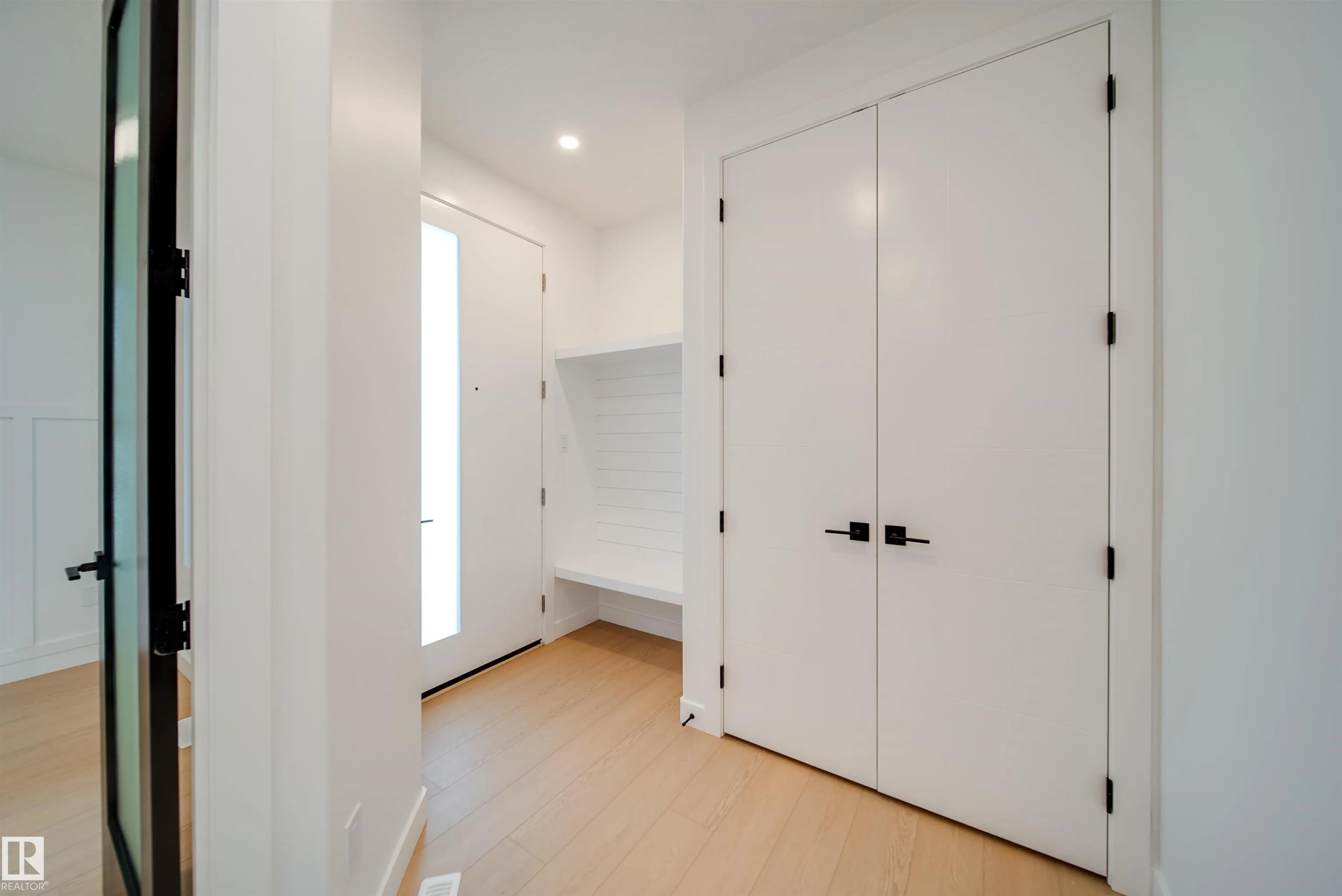 42 DILLWORTH Crescent