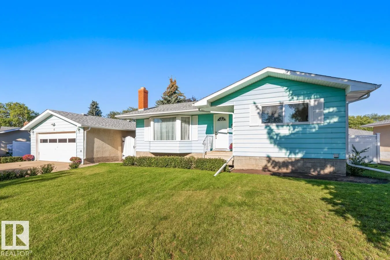 6 STRATHCONA Place