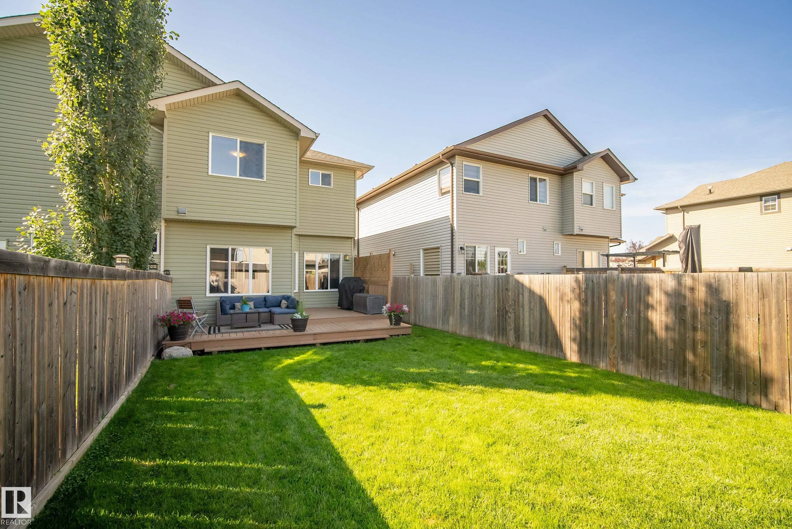 17 MEADOWVIEW Court
