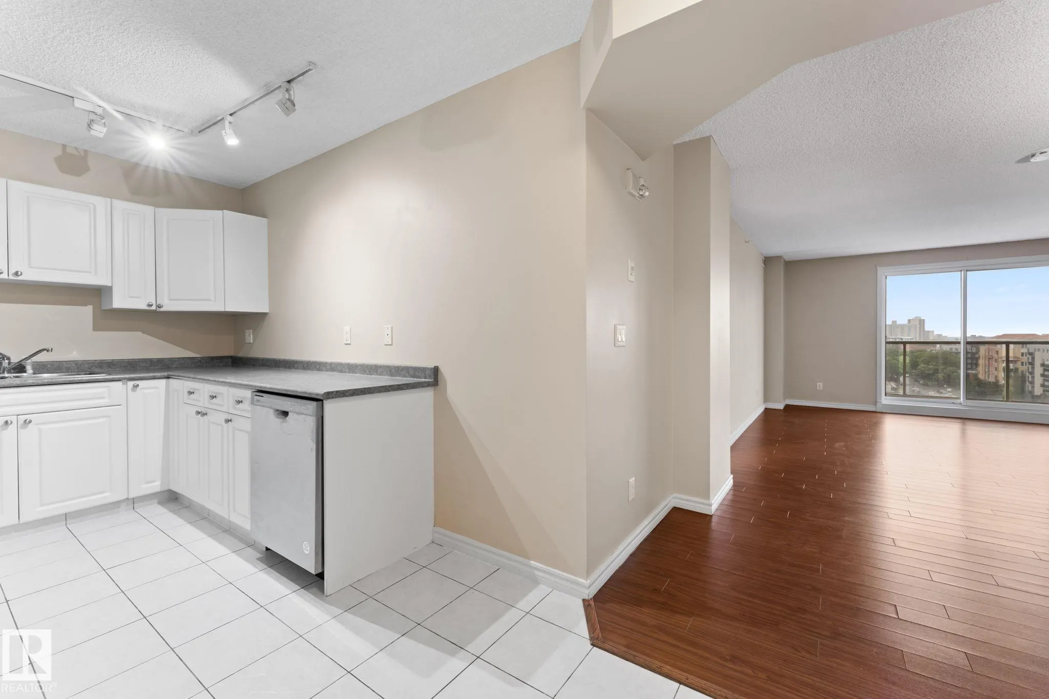 10909 103 Avenue