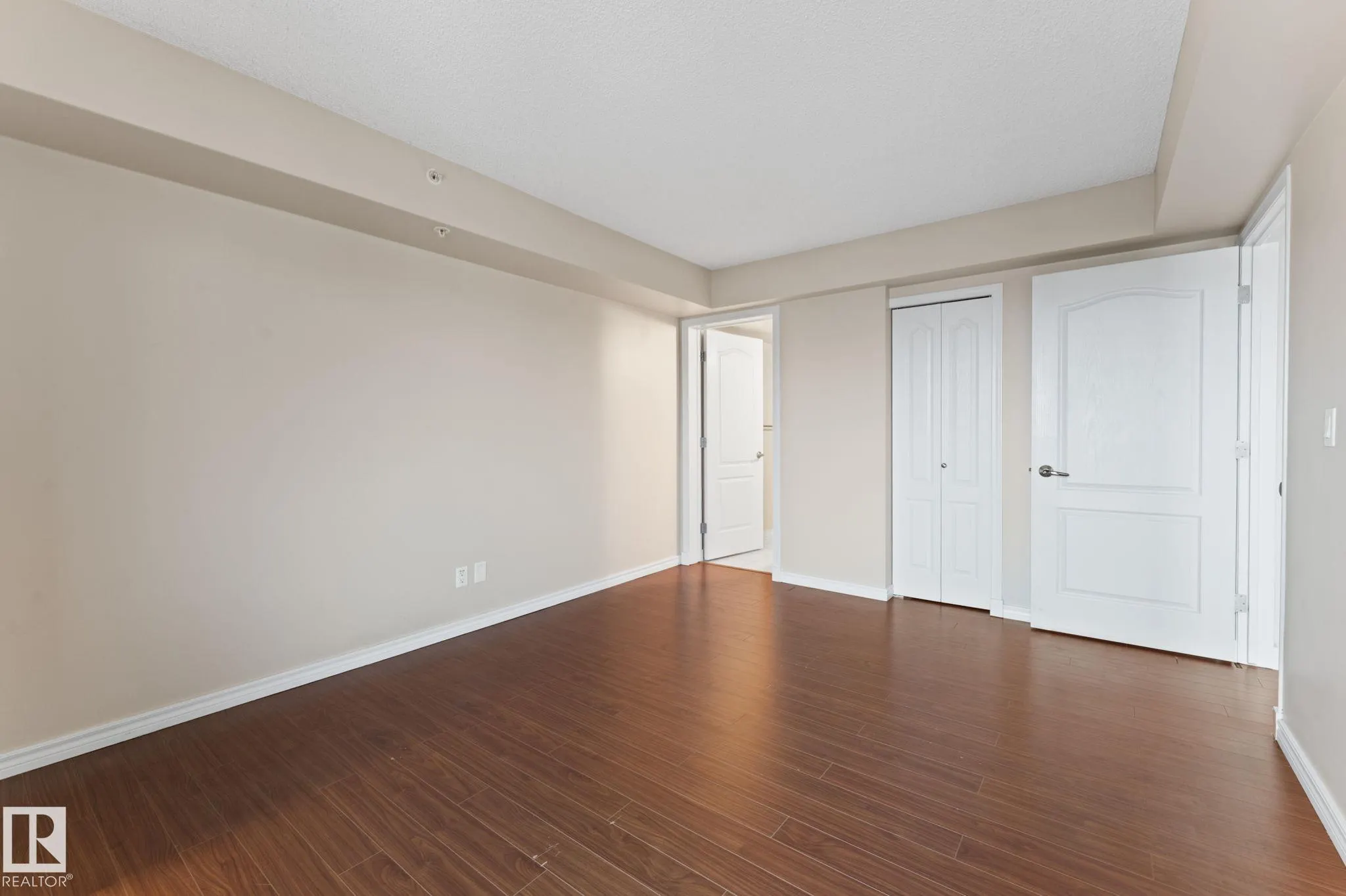 10909 103 Avenue