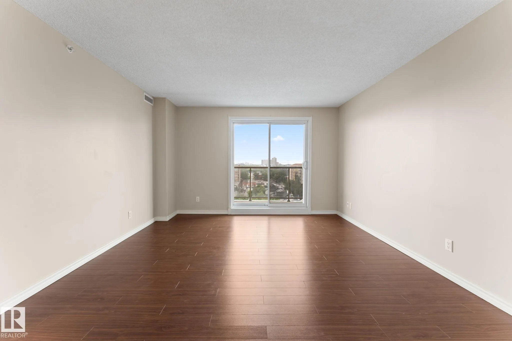 10909 103 Avenue