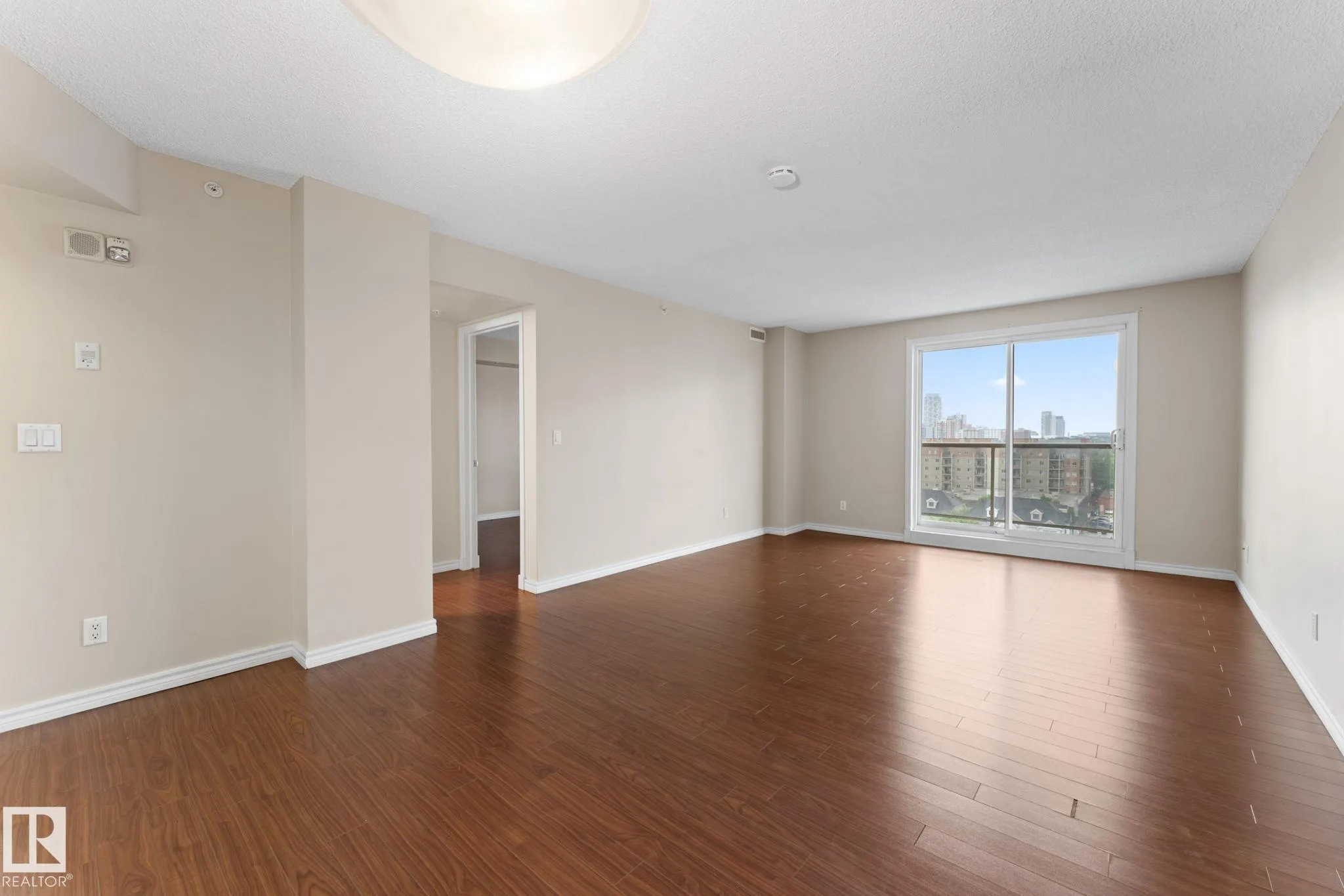 10909 103 Avenue