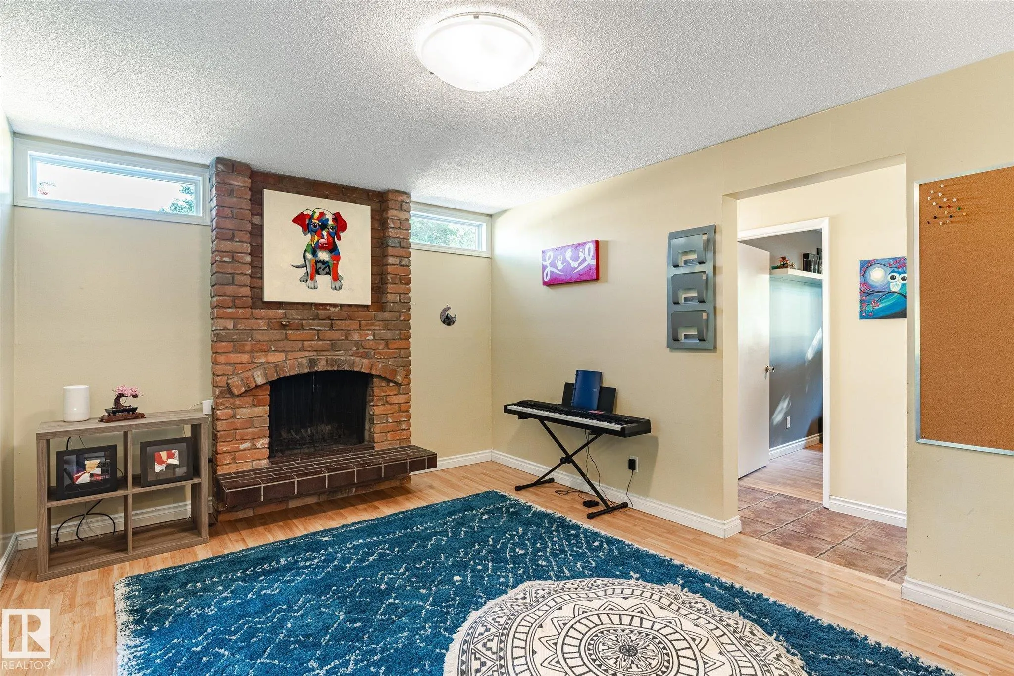 36 BROADVIEW Crescent
