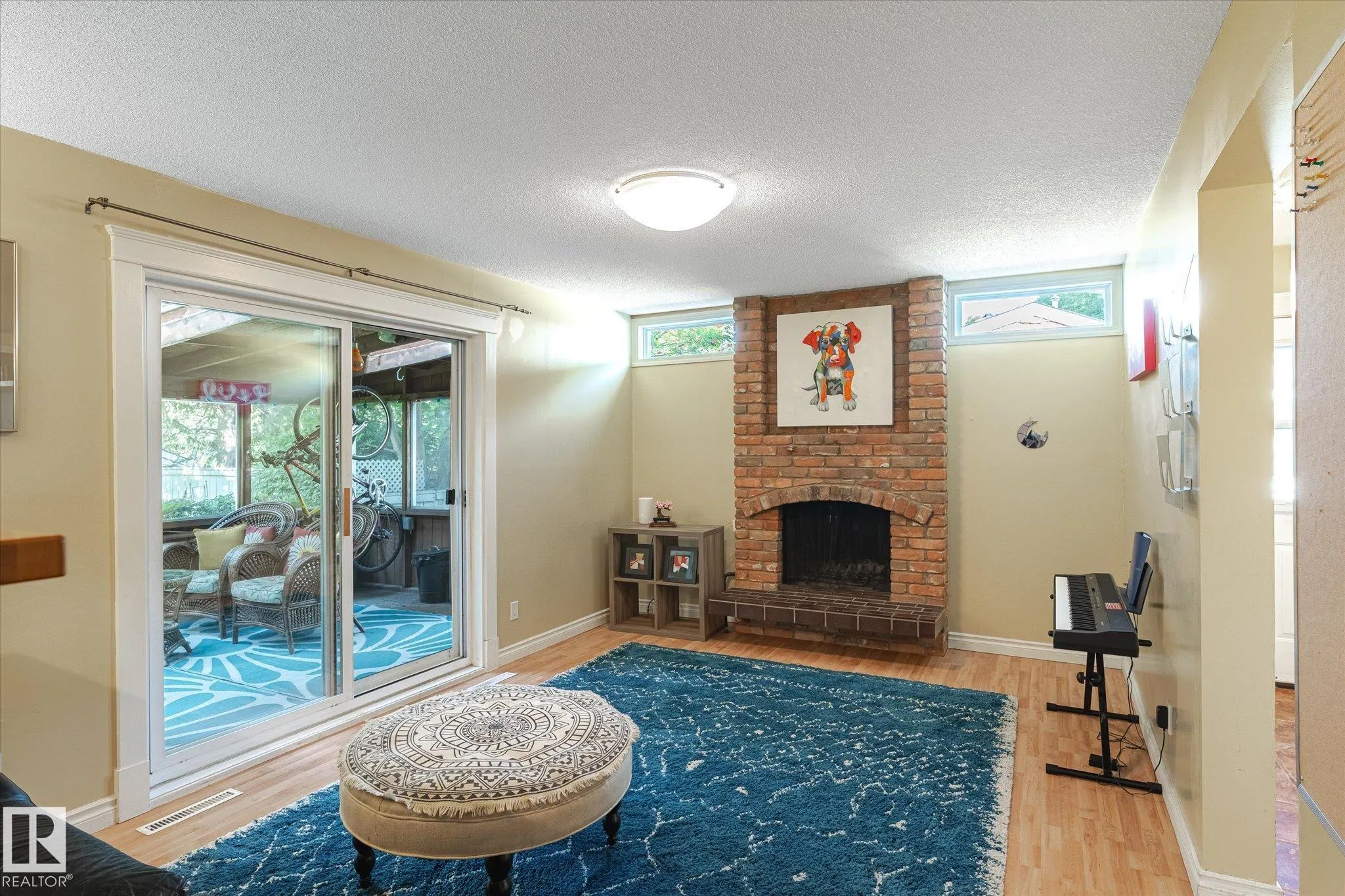 36 BROADVIEW Crescent