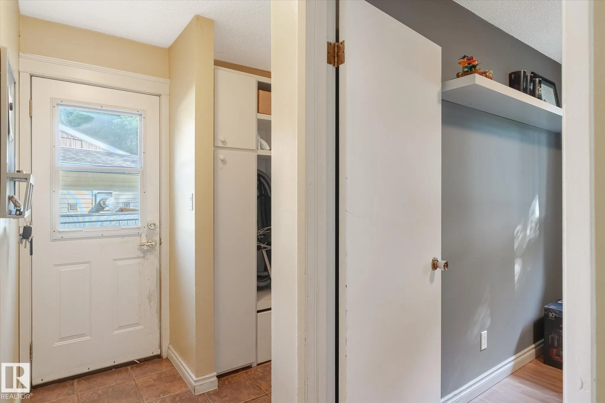 36 BROADVIEW Crescent