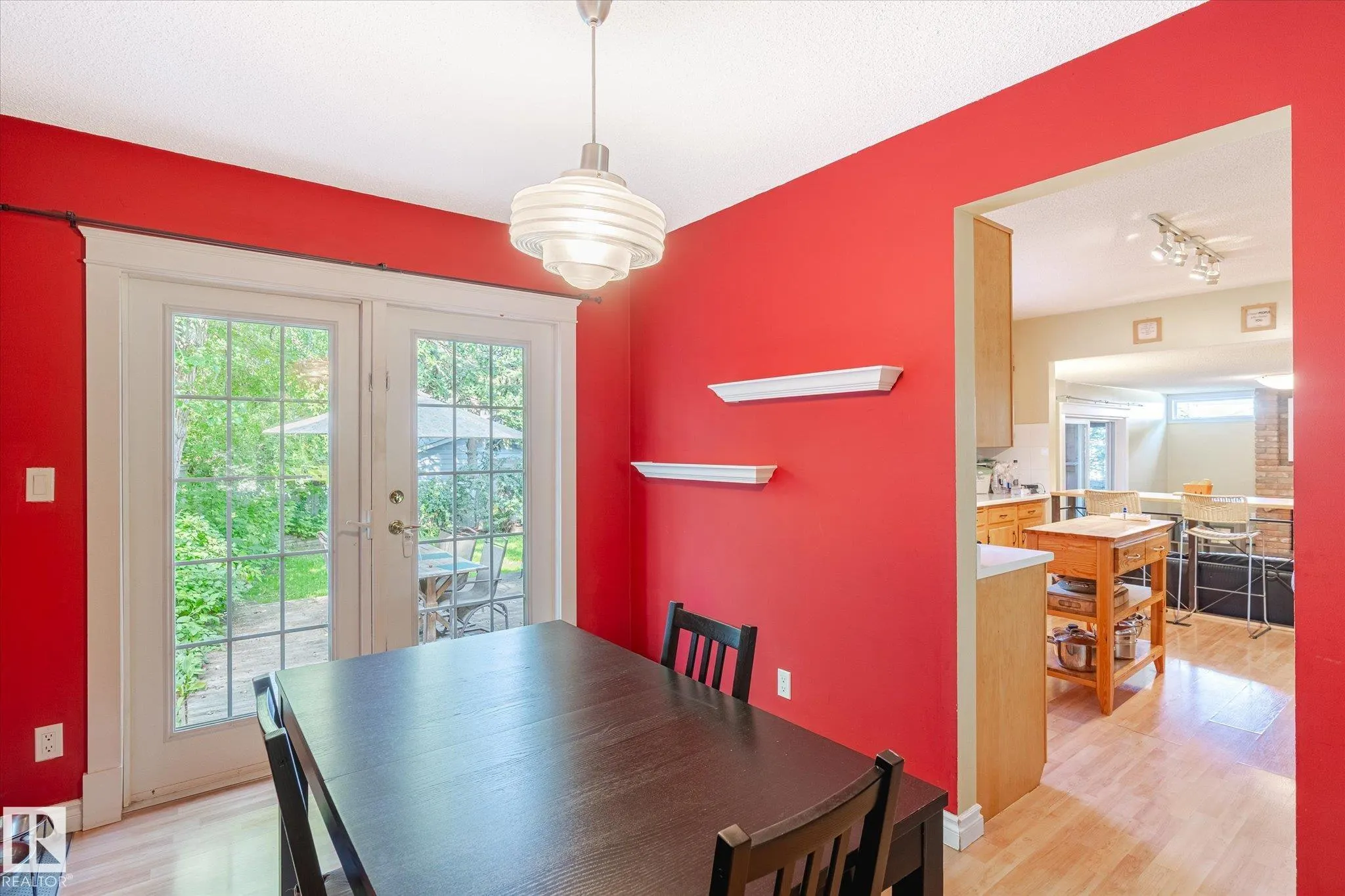 36 BROADVIEW Crescent