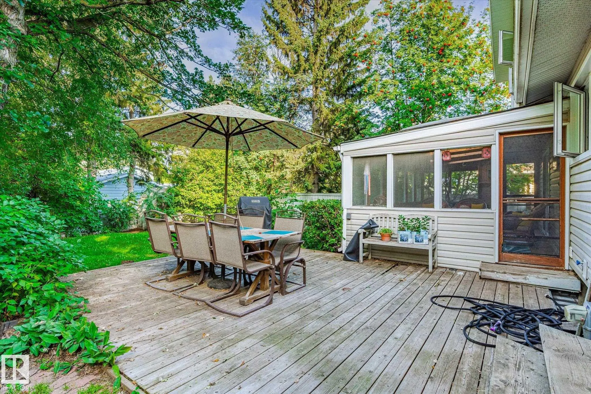 36 BROADVIEW Crescent