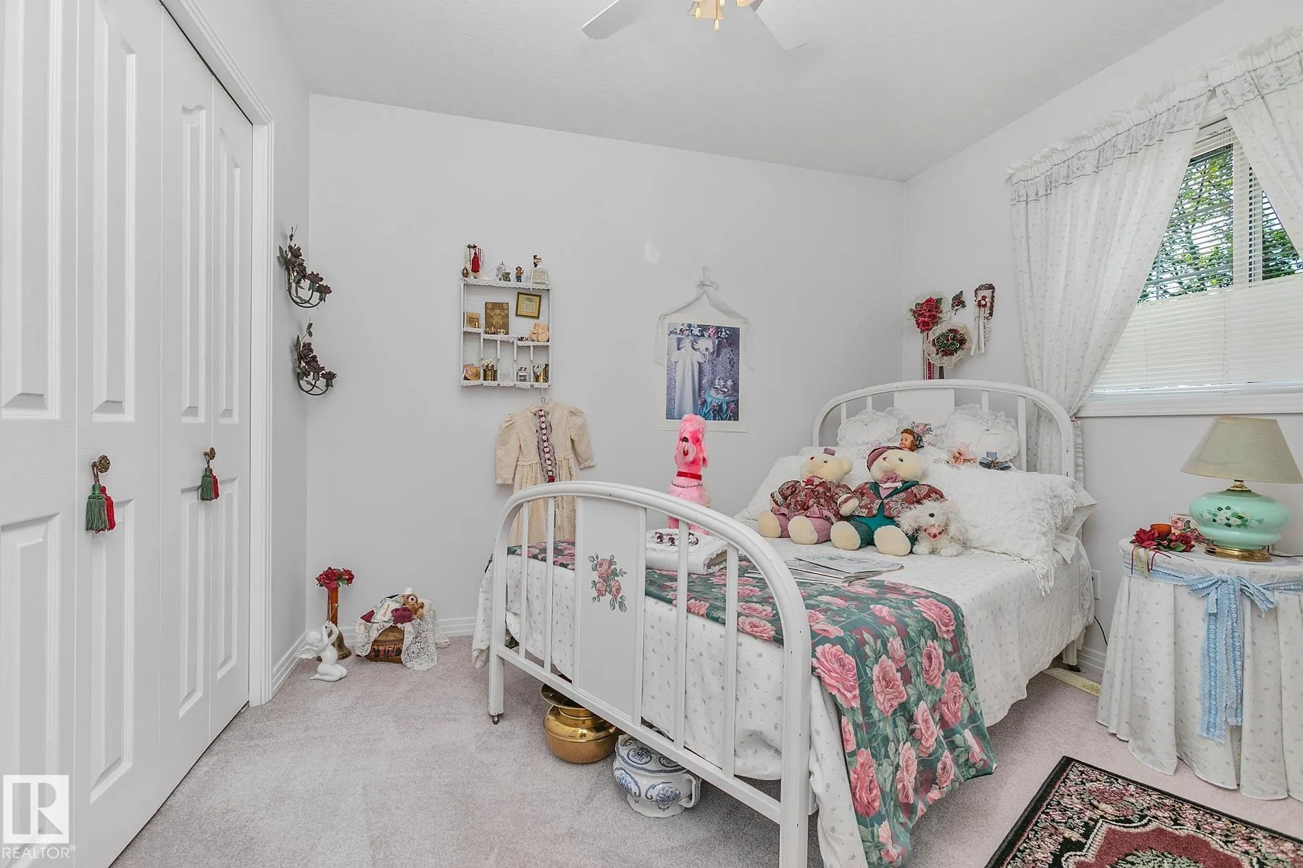 350 LILAC Lane