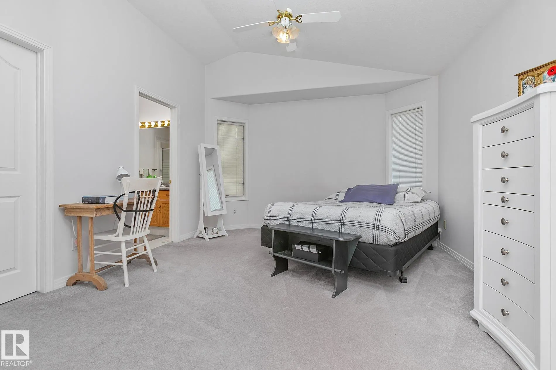 350 LILAC Lane