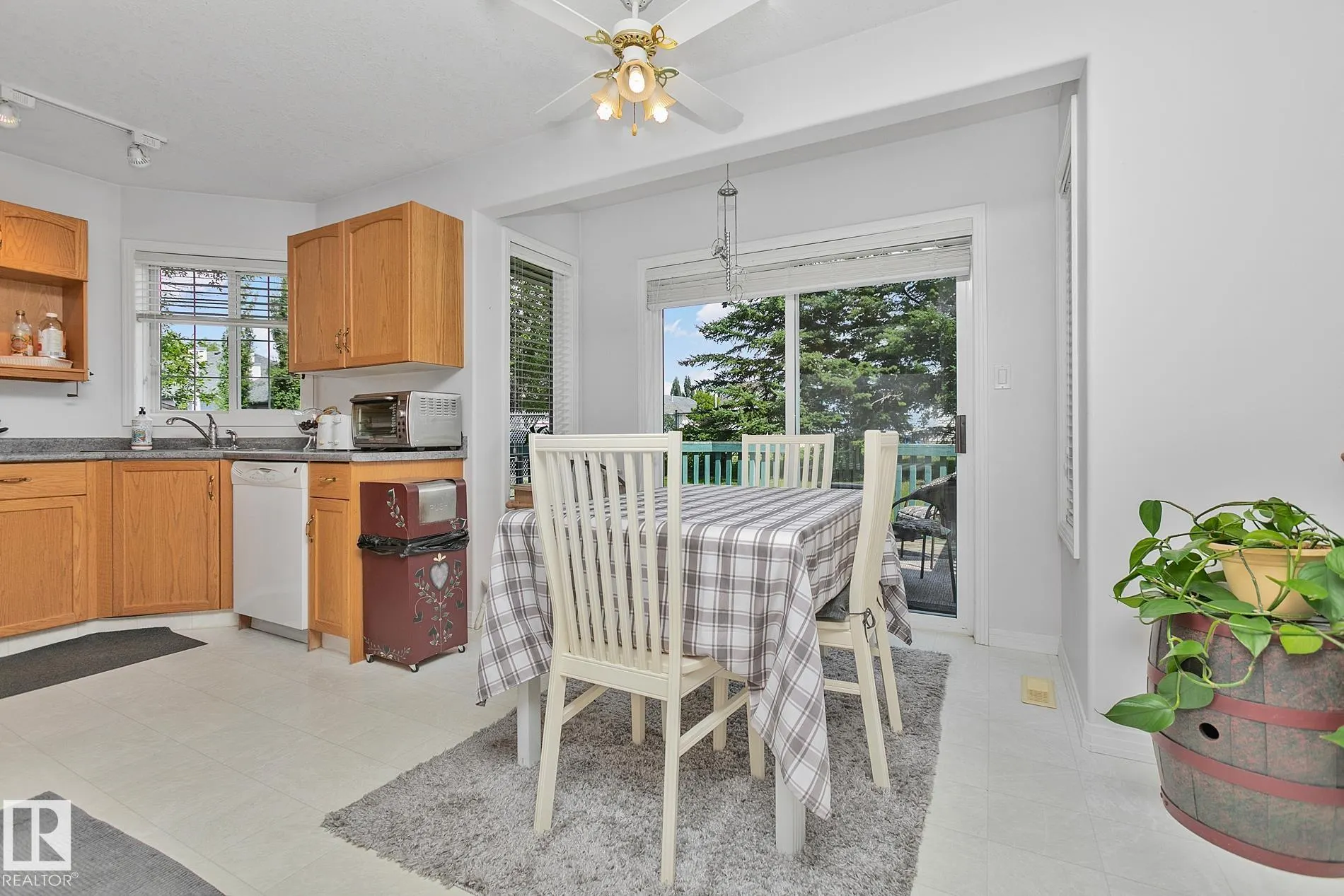 350 LILAC Lane