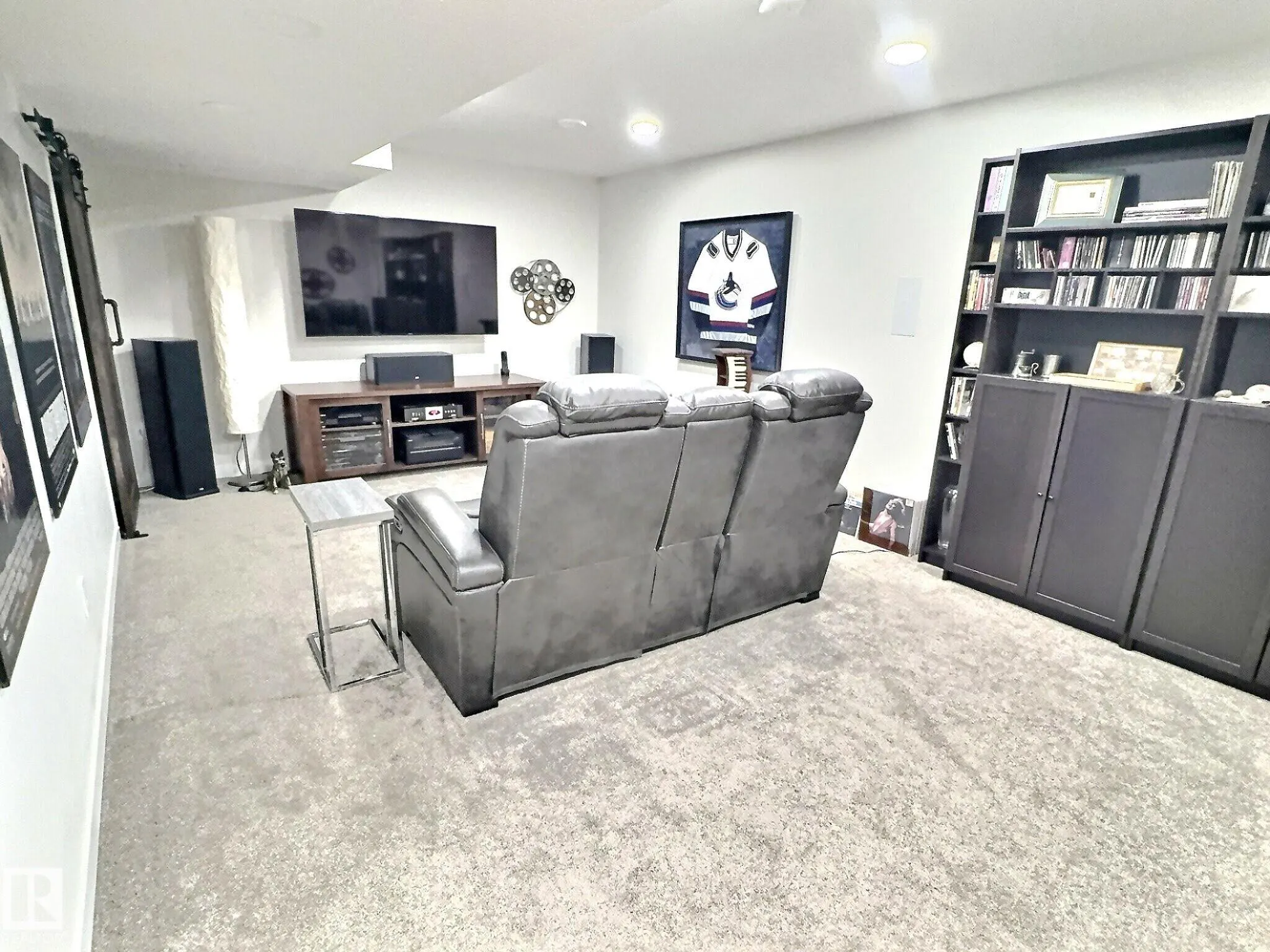4206 Chichak Close