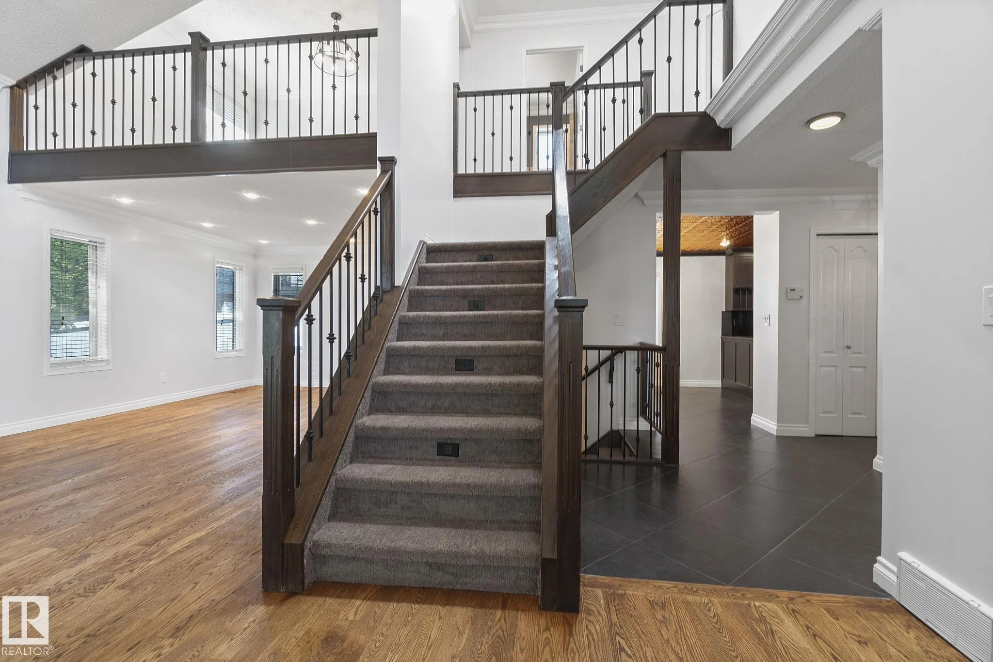 436 OLSEN Close