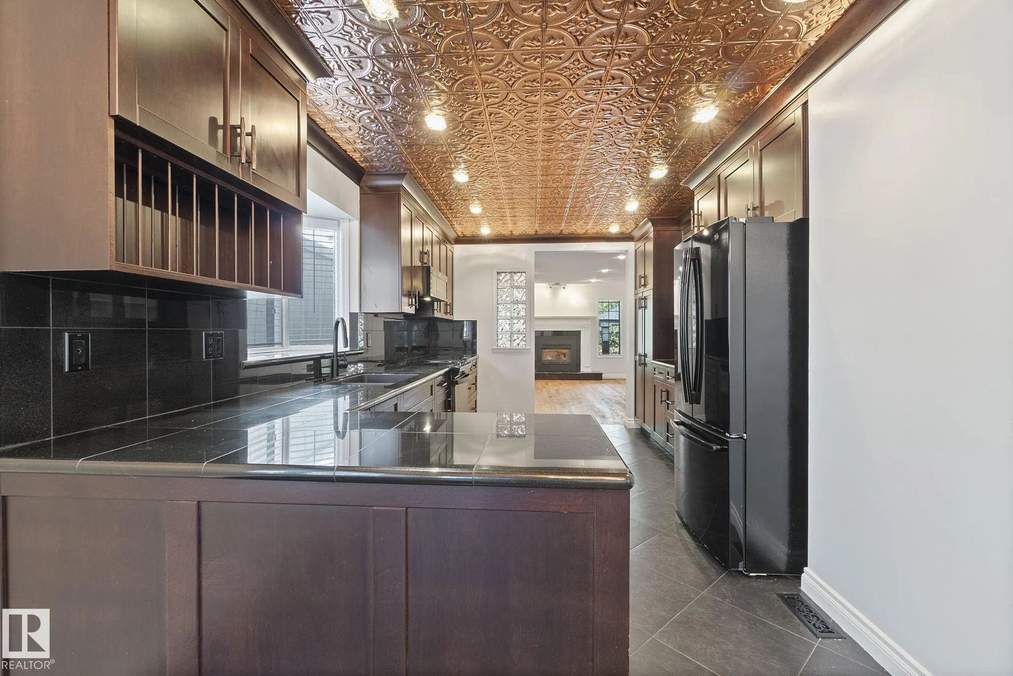 436 OLSEN Close