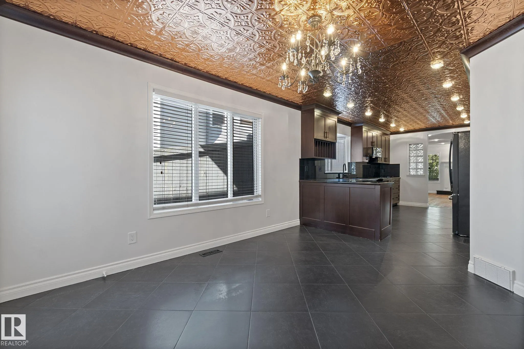 436 OLSEN Close