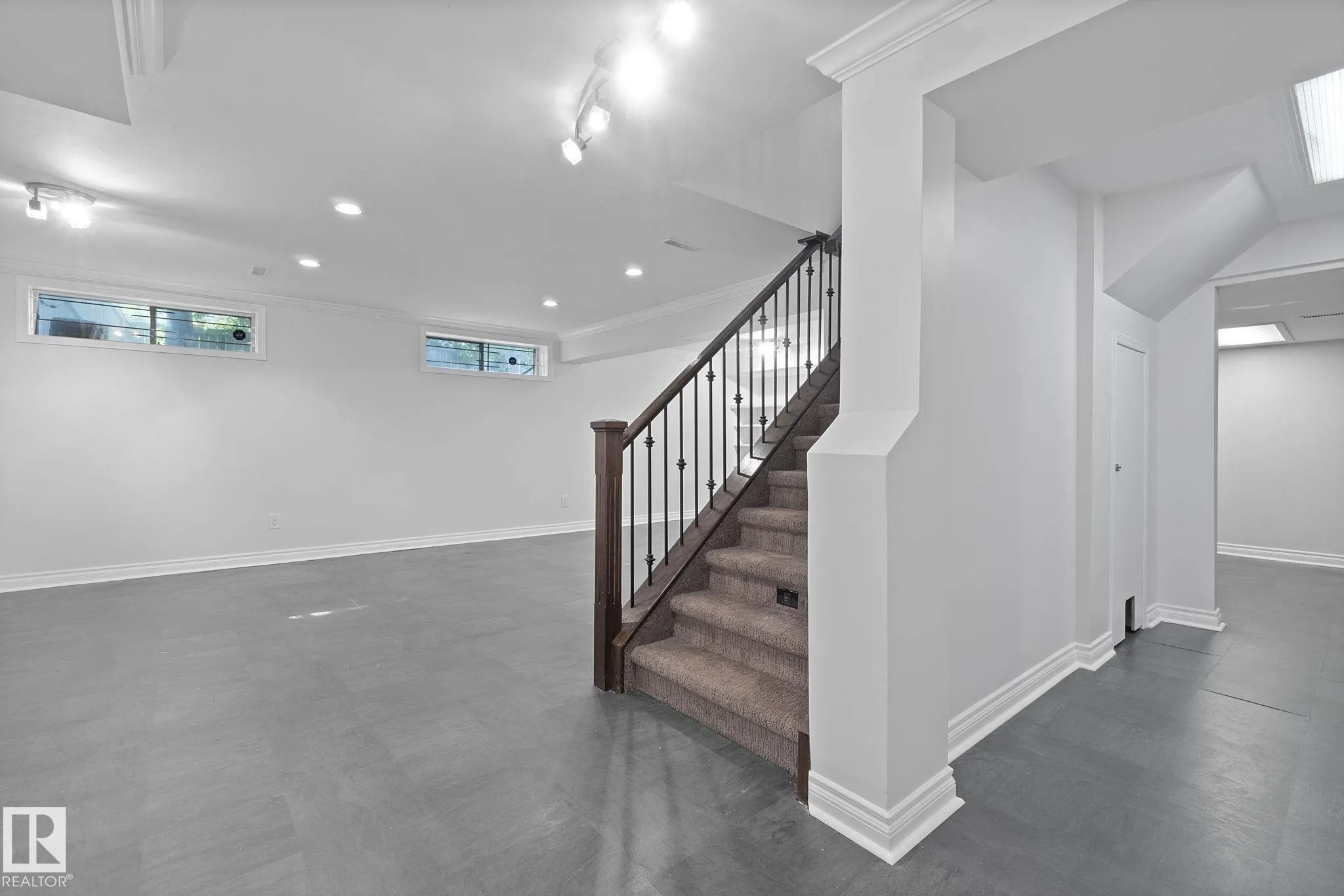 436 OLSEN Close