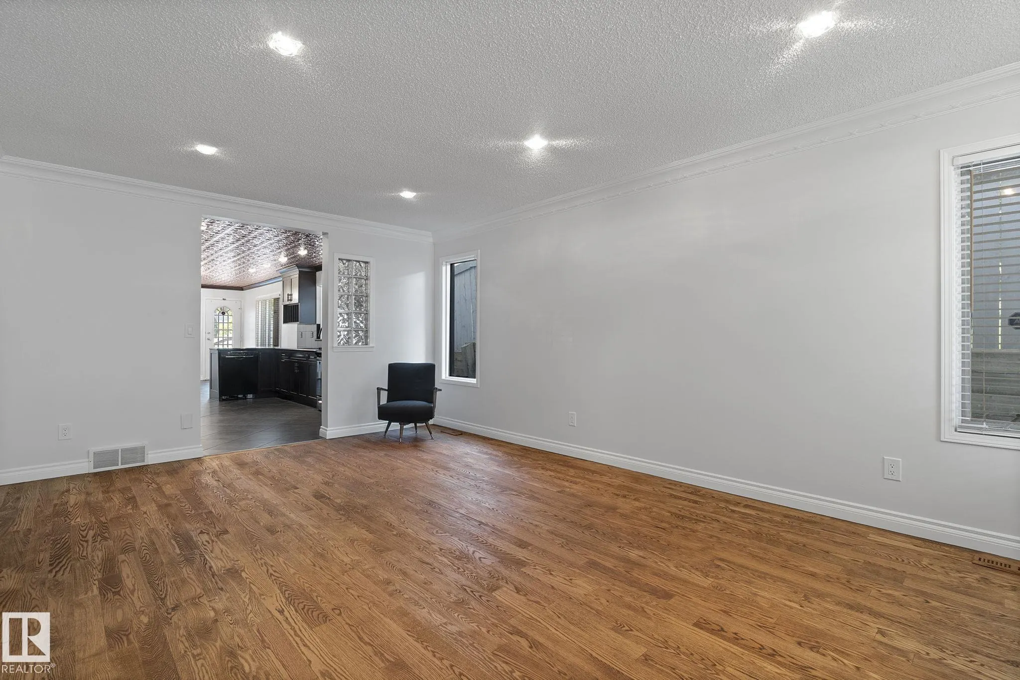 436 OLSEN Close