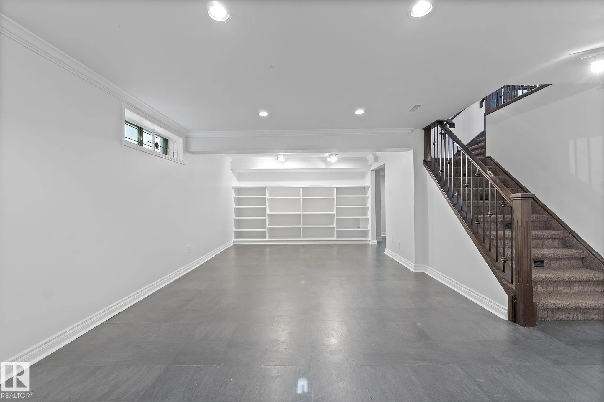 436 OLSEN Close