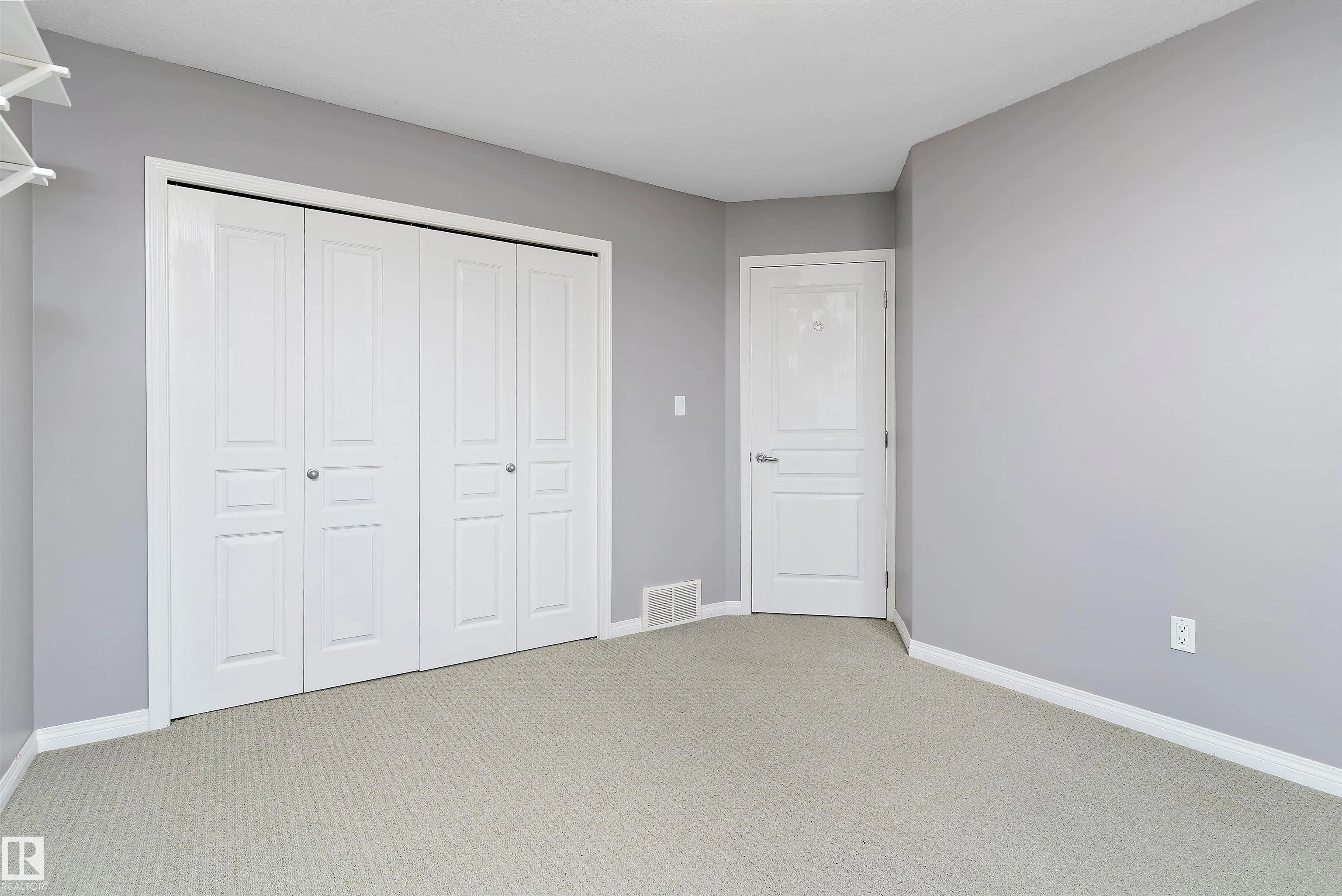 102 Graywood Mews