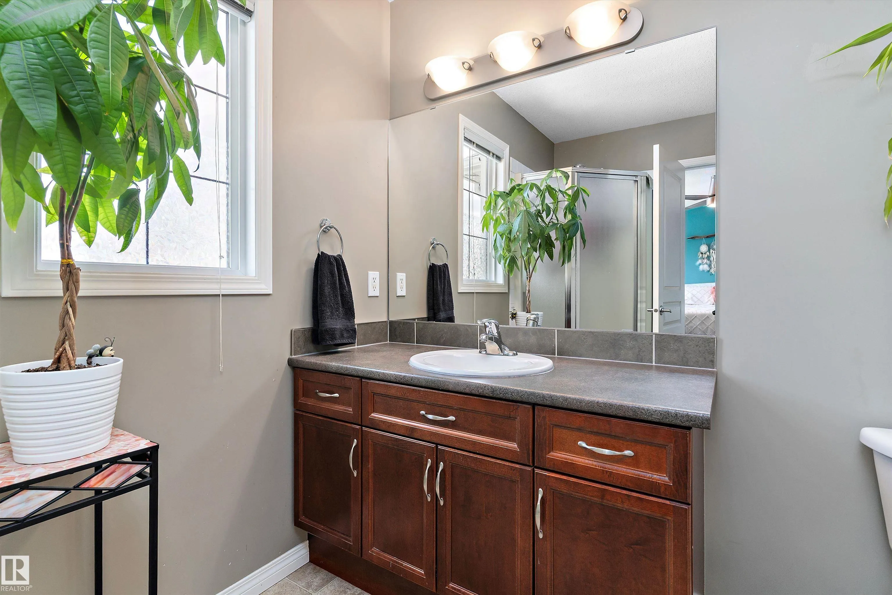 102 Graywood Mews