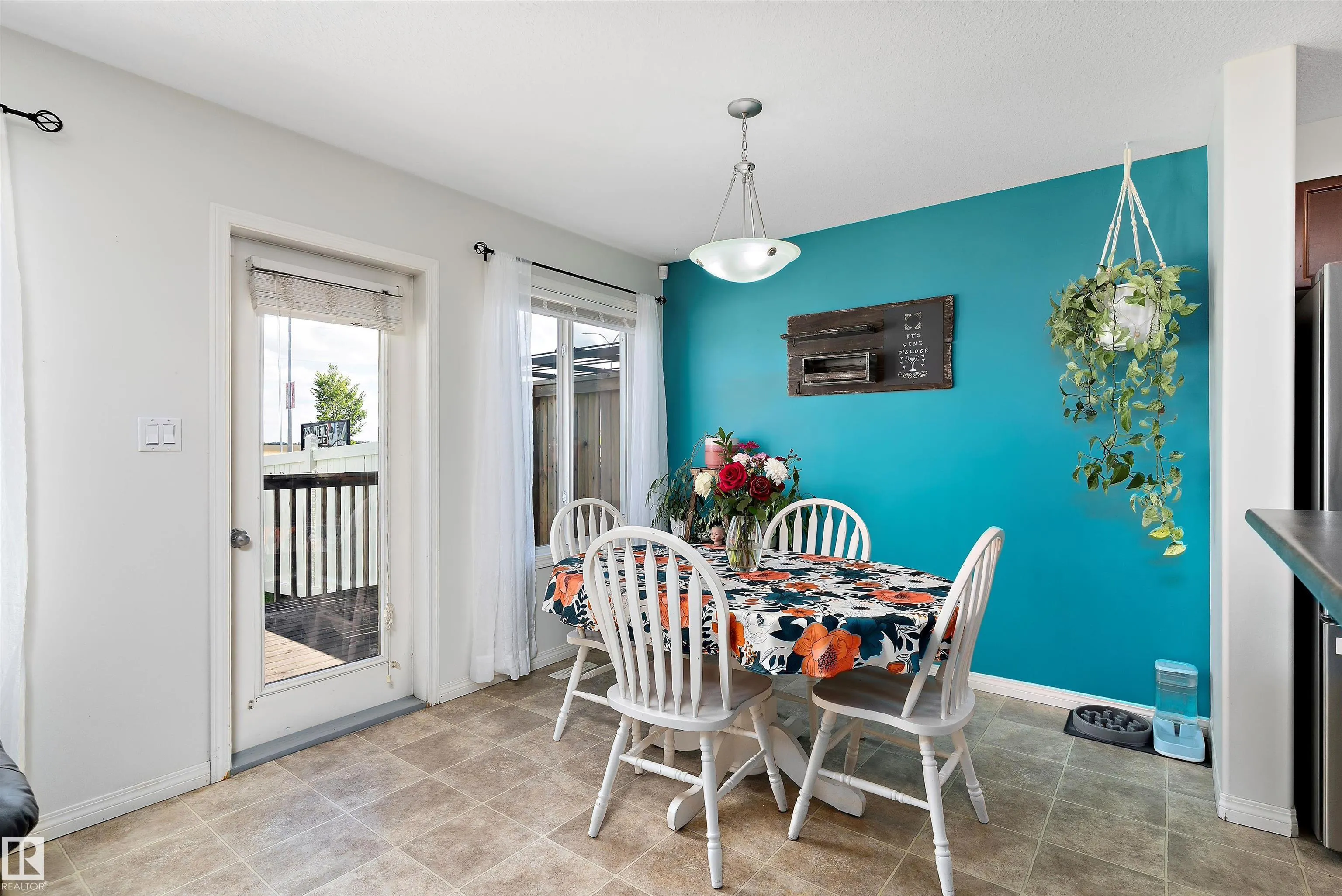 102 Graywood Mews