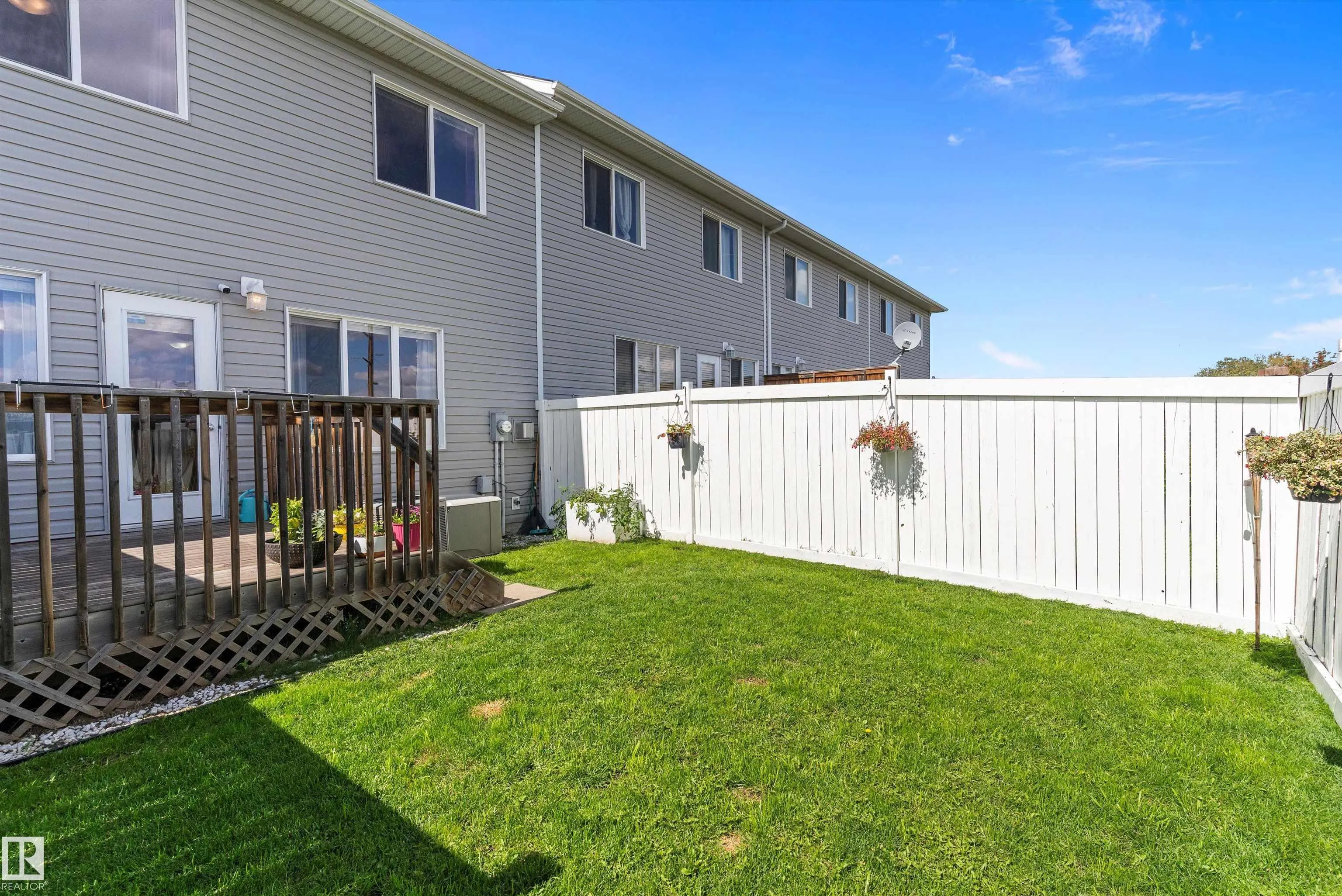 102 Graywood Mews
