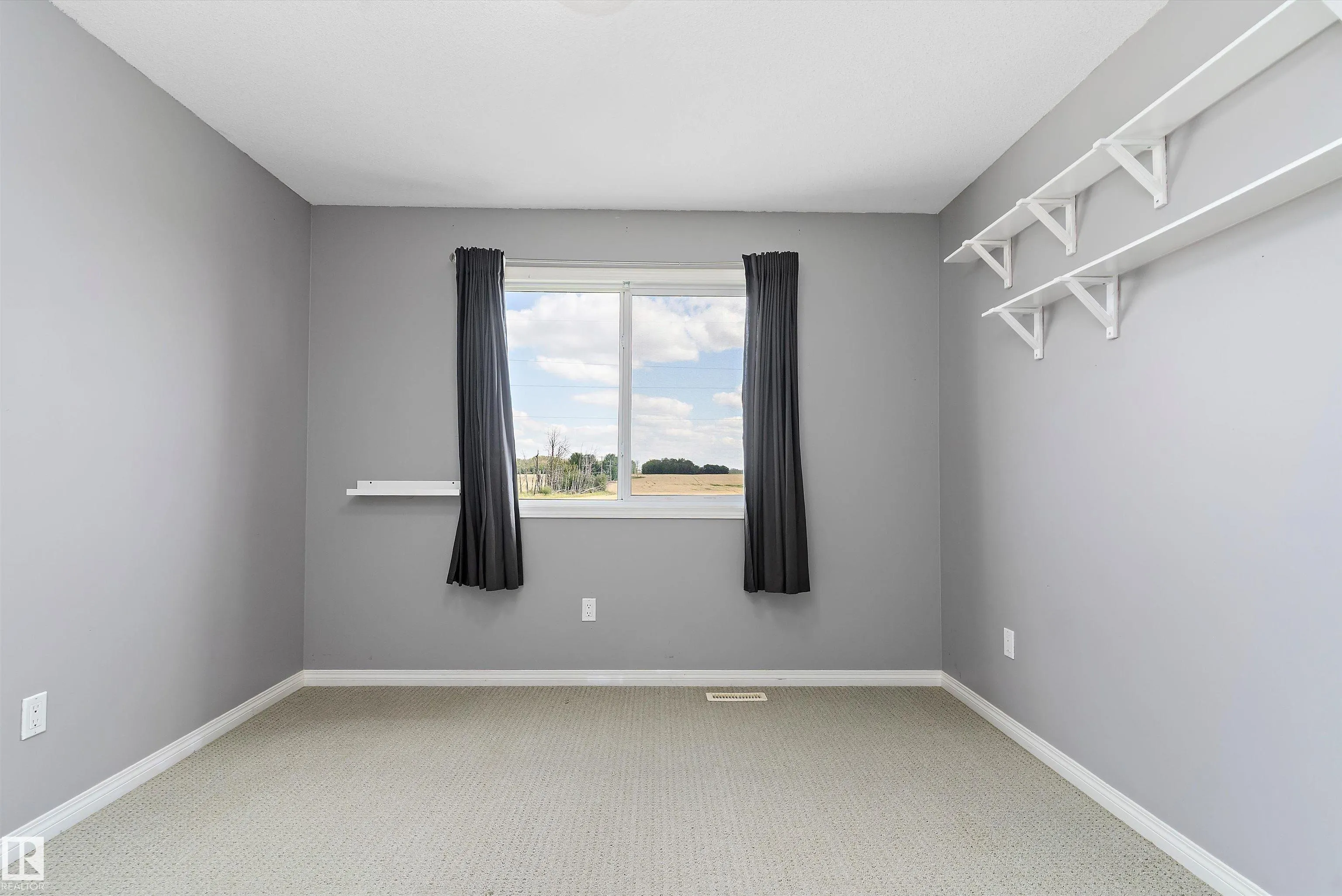 102 Graywood Mews