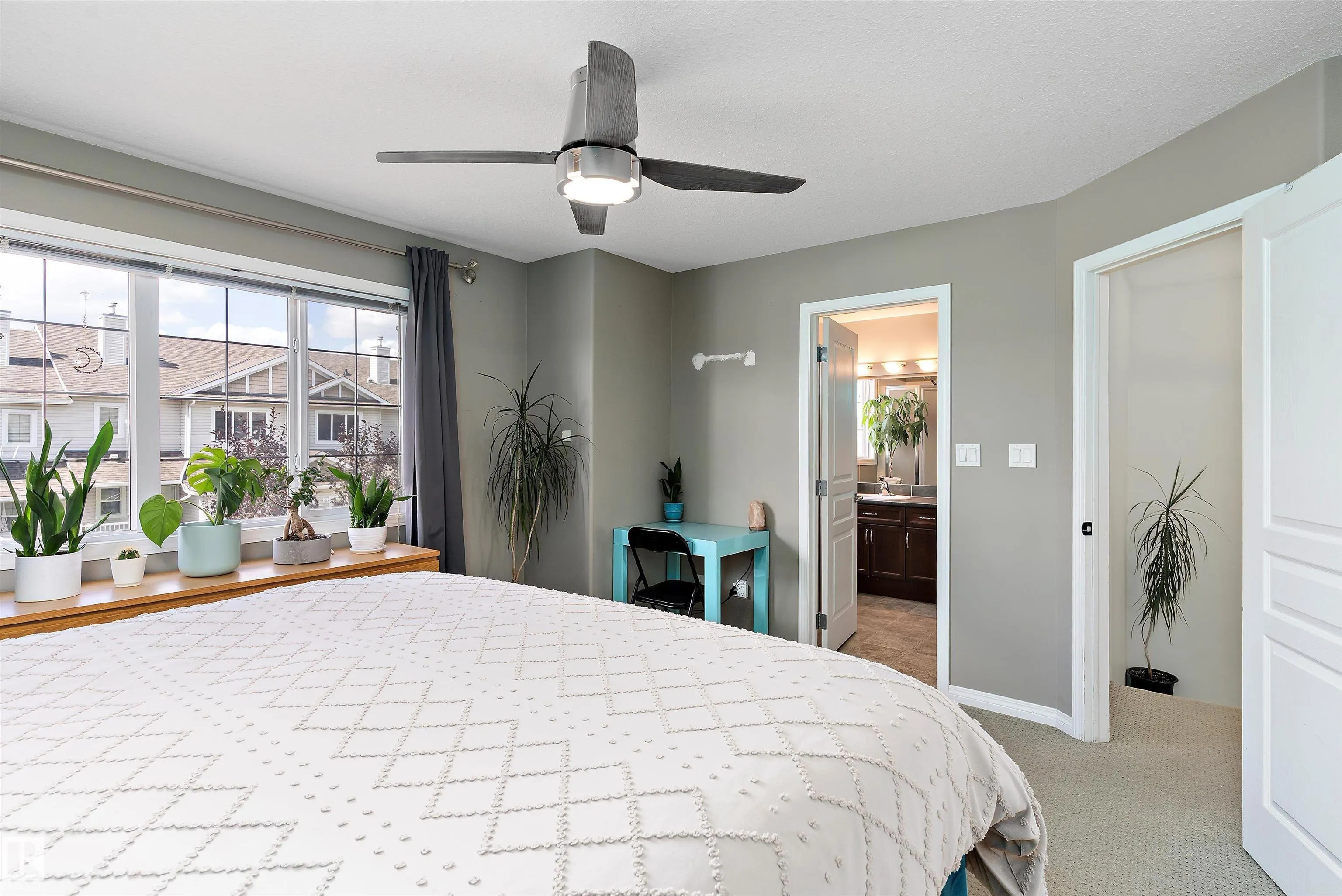 102 Graywood Mews