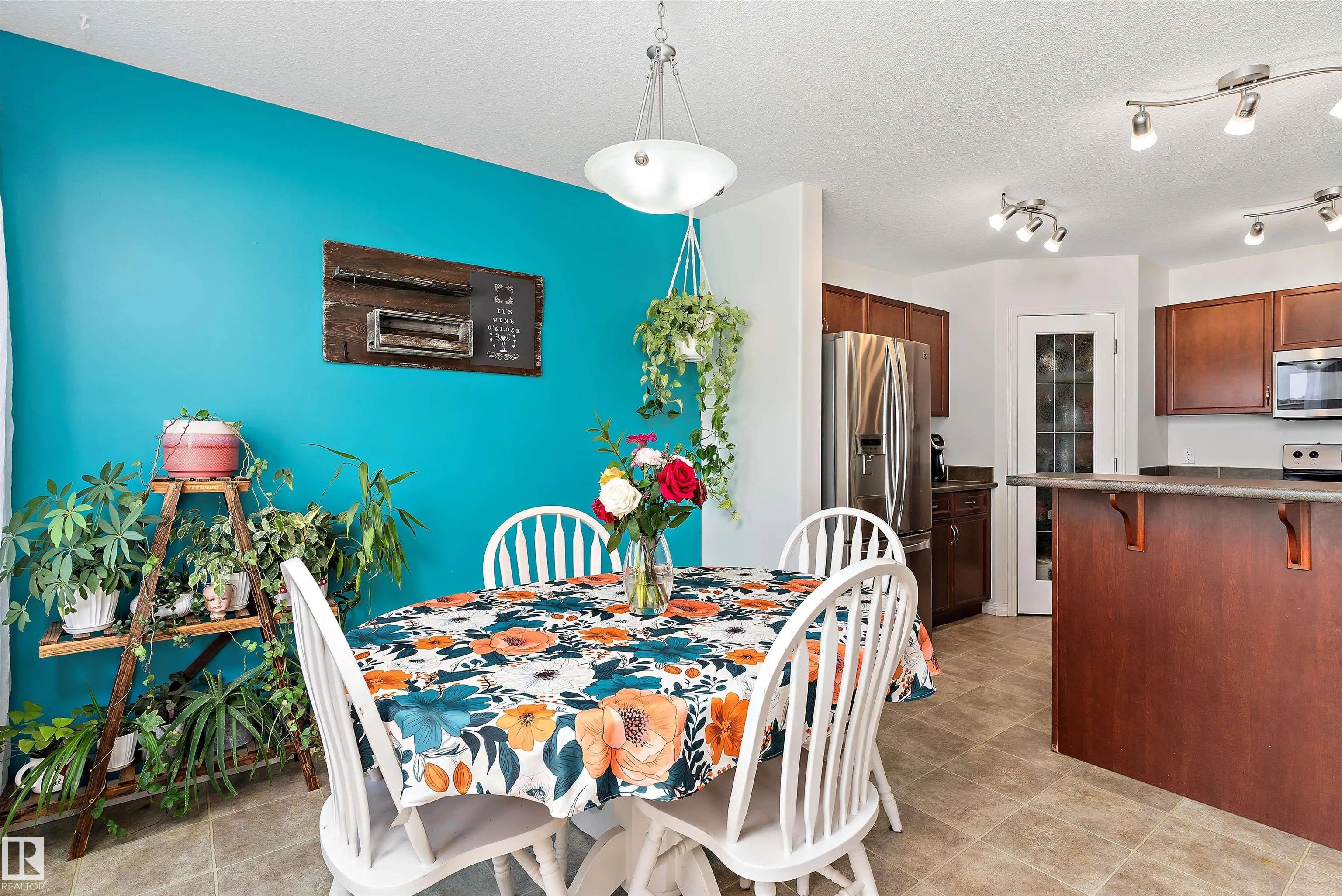 102 Graywood Mews
