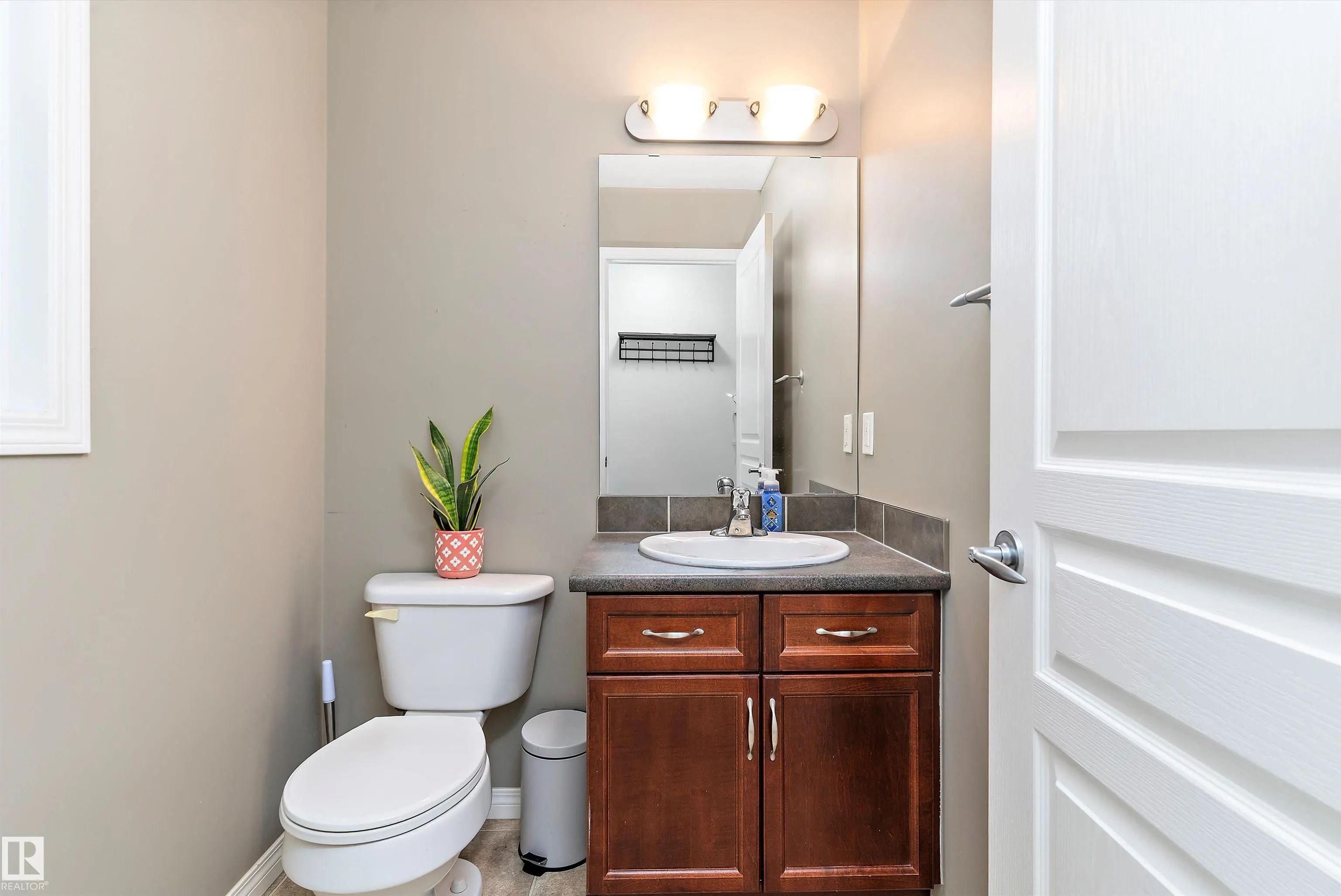 102 Graywood Mews