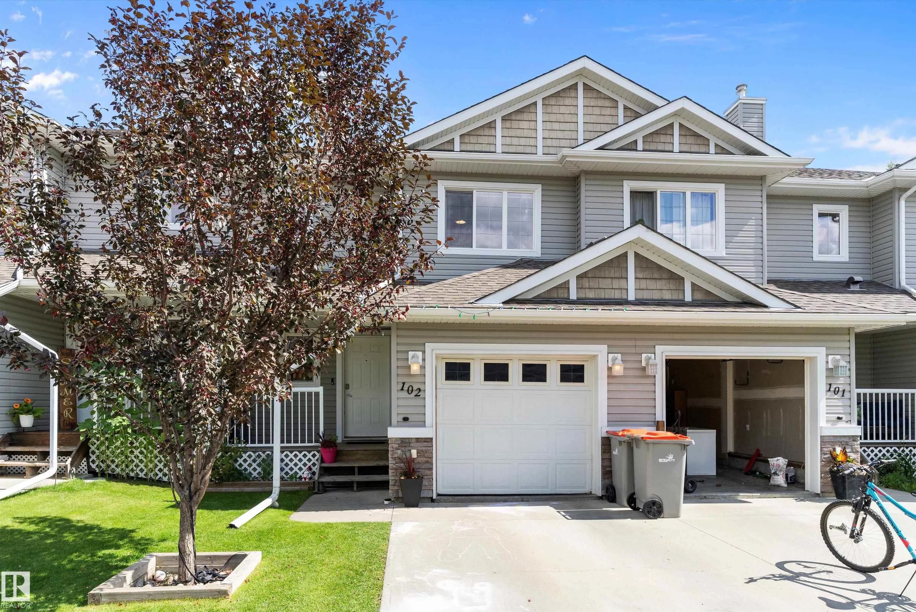 102 Graywood Mews