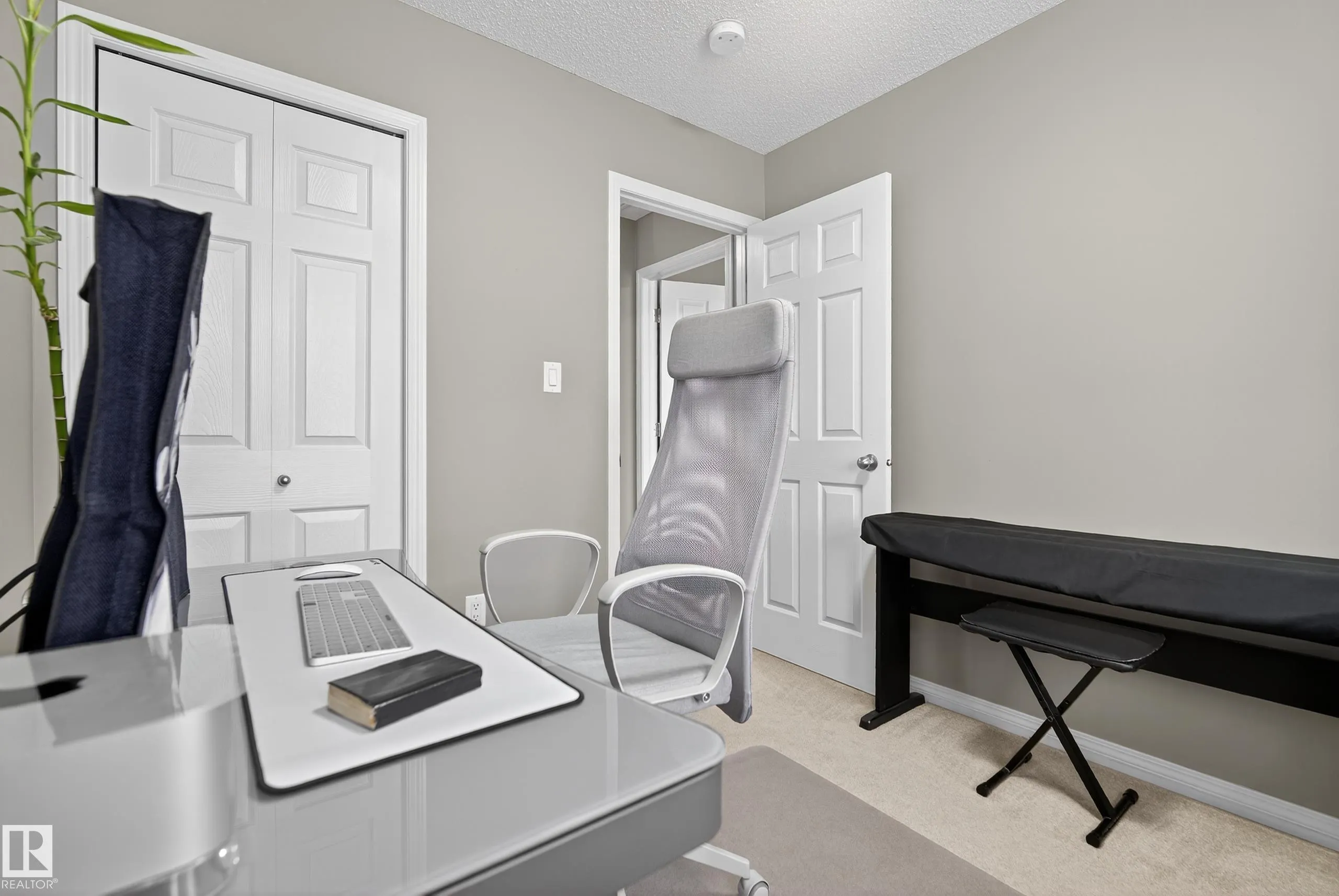 #2 9151 shaw way