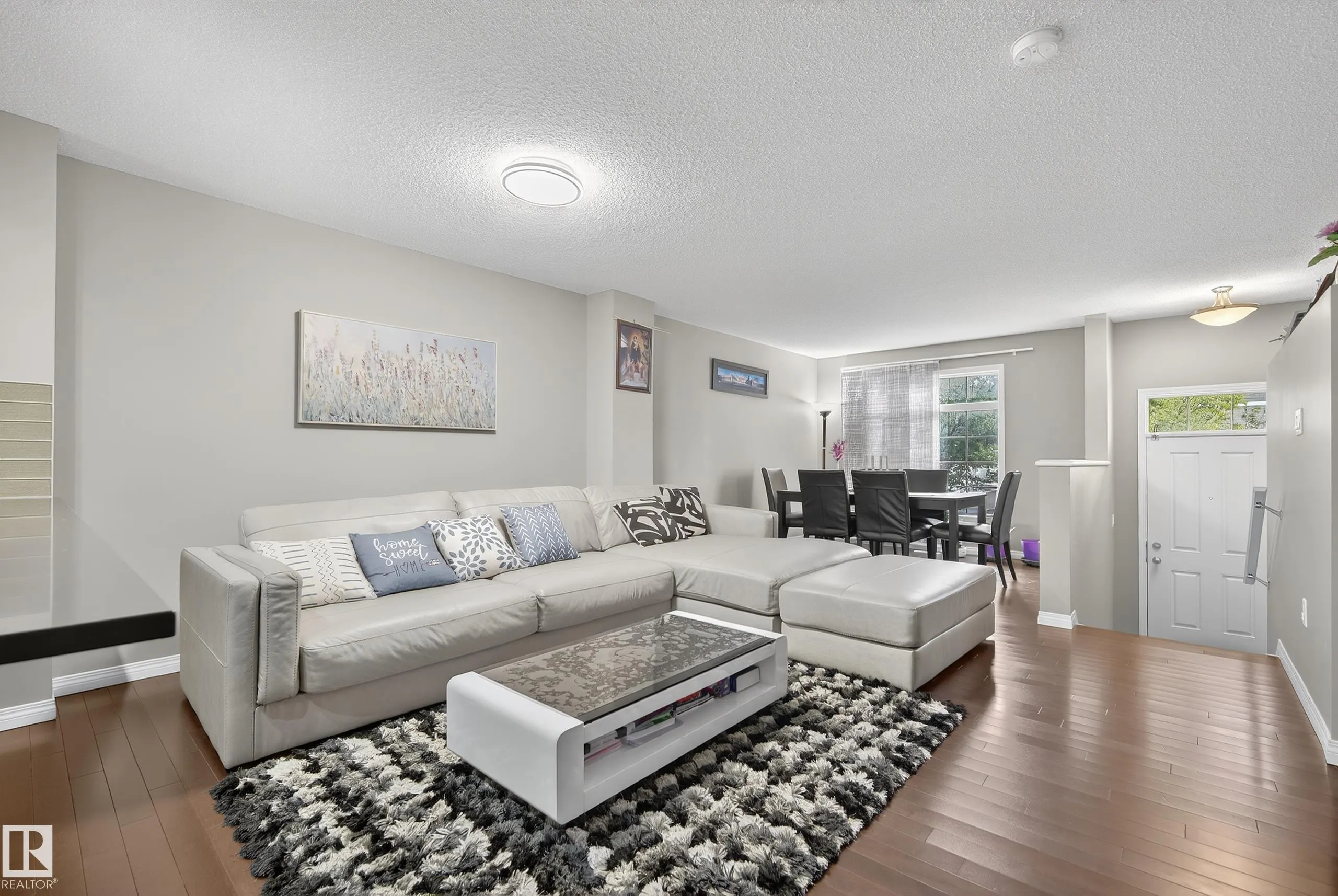 #2 9151 shaw way