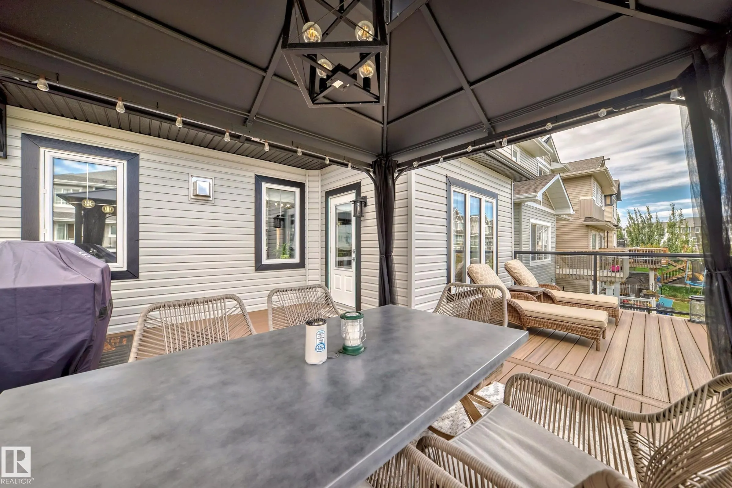 3075 CARPENTER LANDING Landing