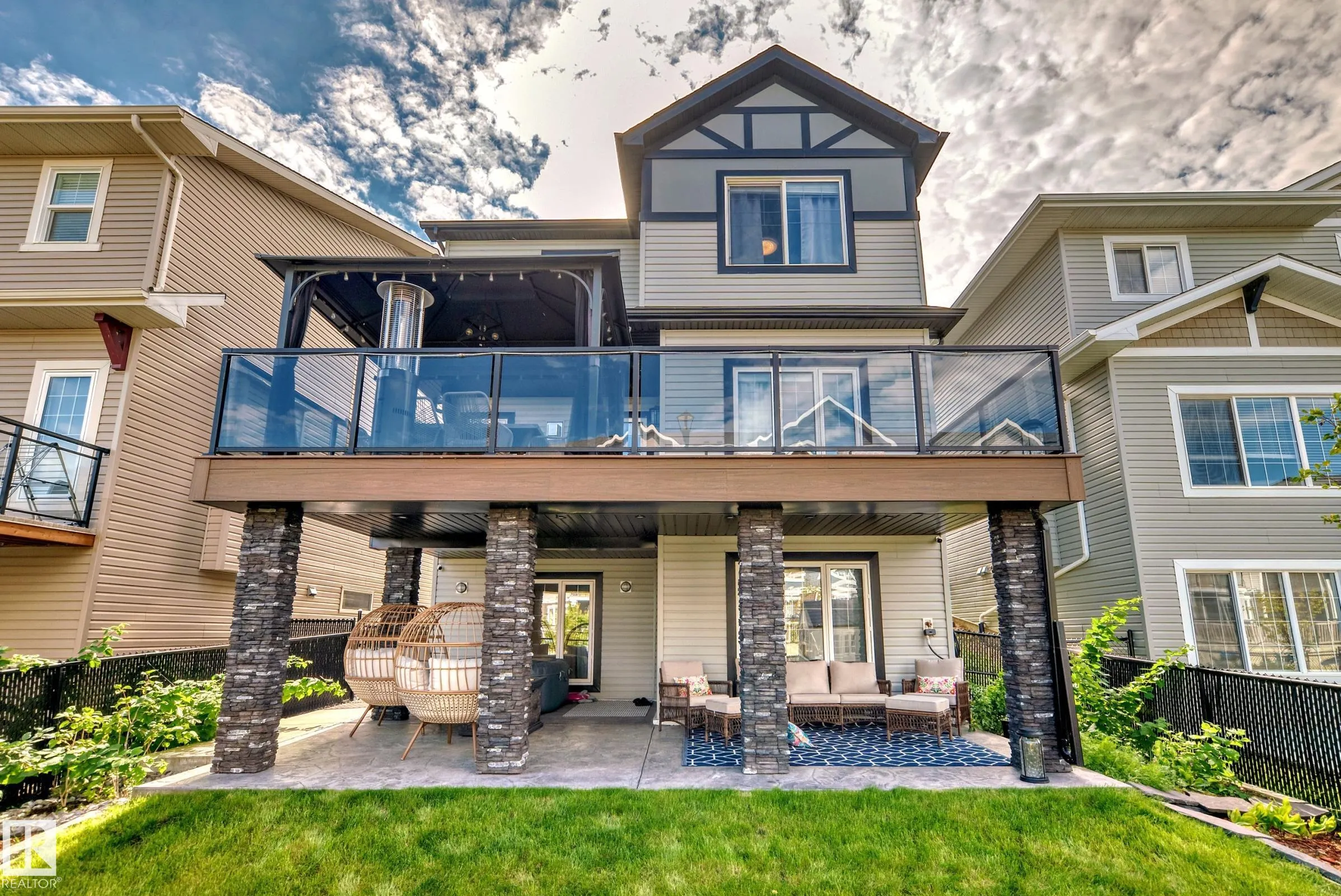 3075 CARPENTER LANDING Landing