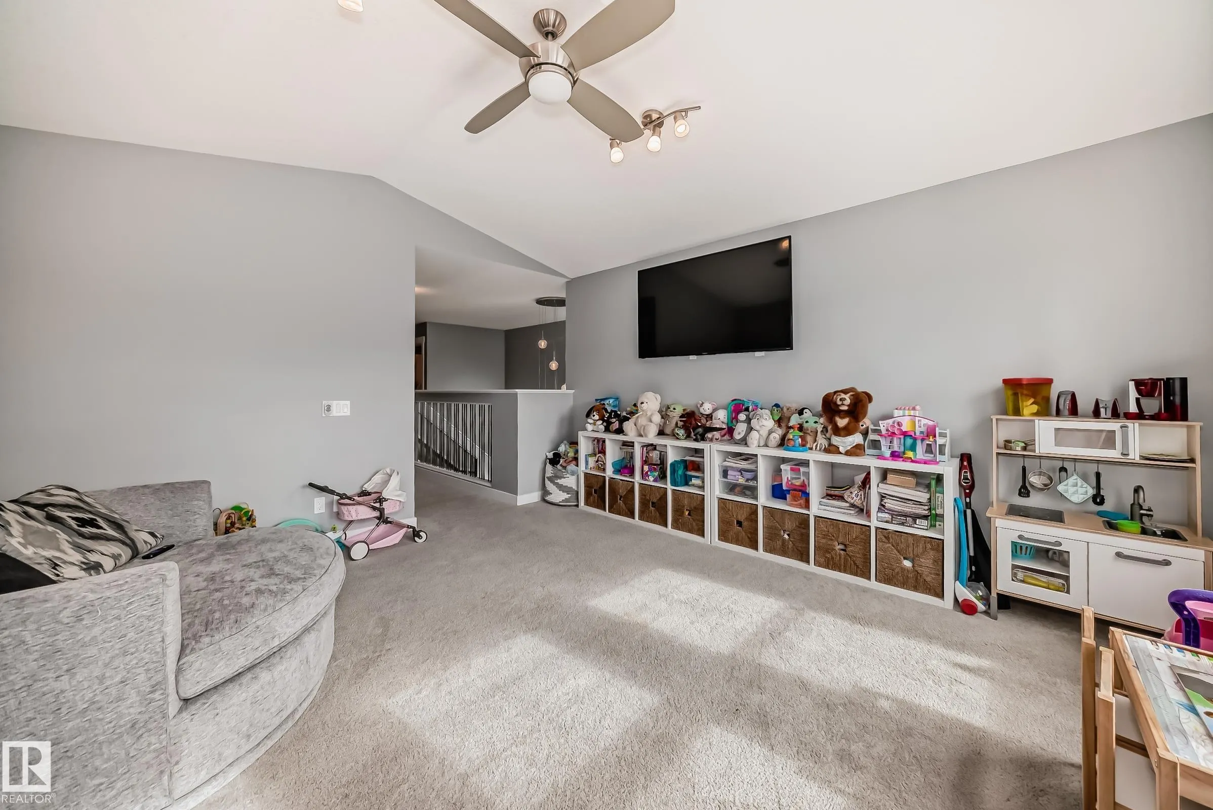 3075 CARPENTER LANDING Landing