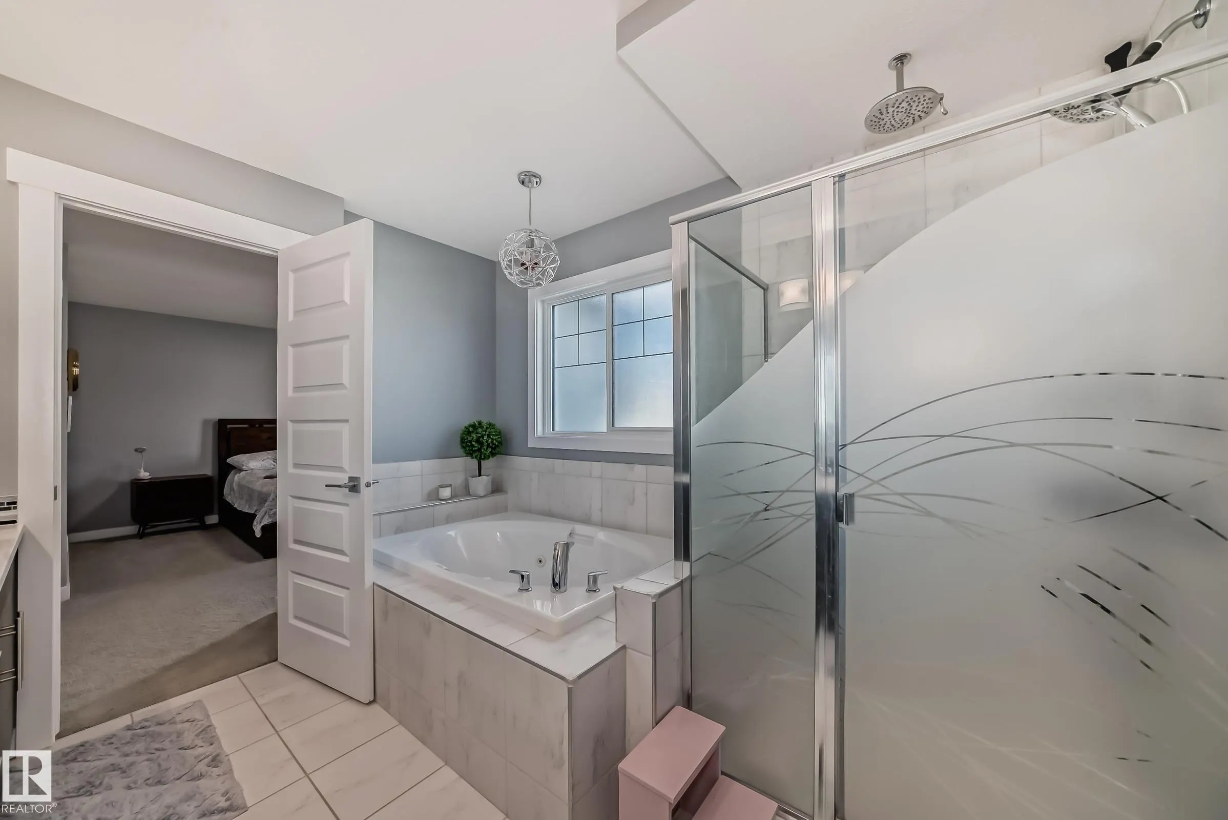 3075 CARPENTER LANDING Landing