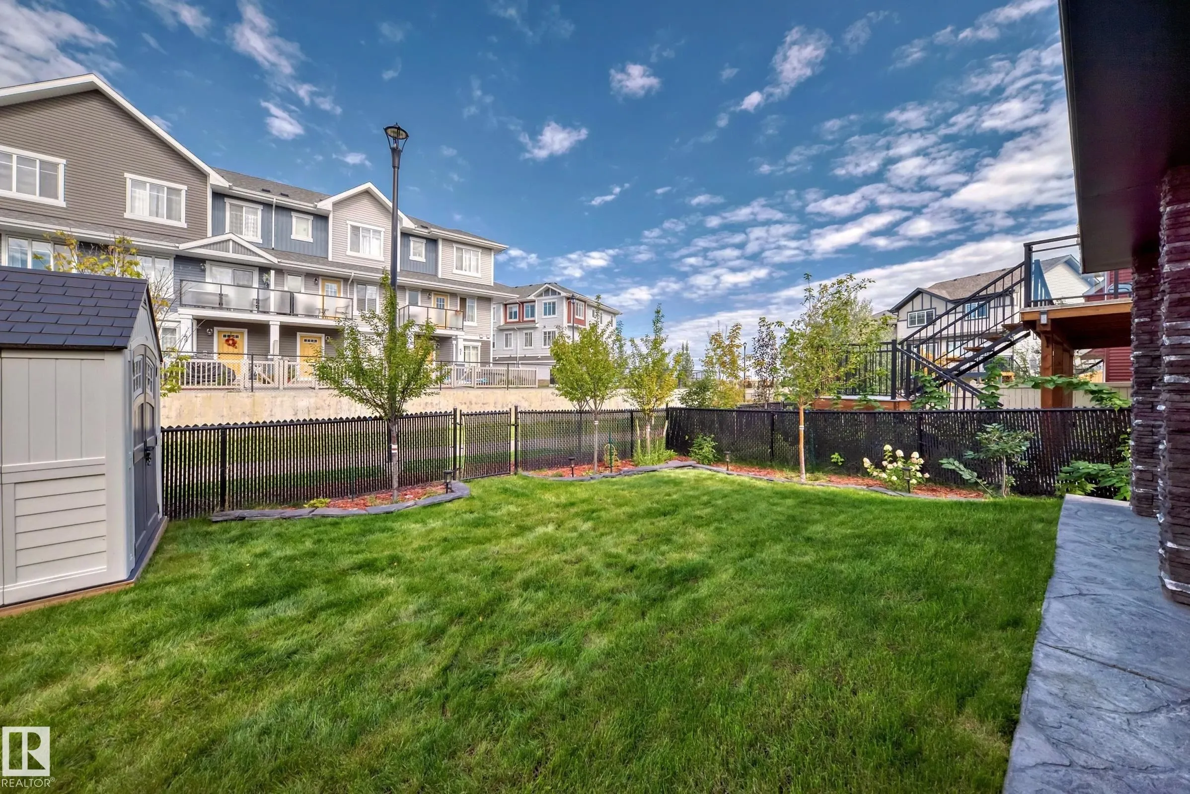 3075 CARPENTER LANDING Landing