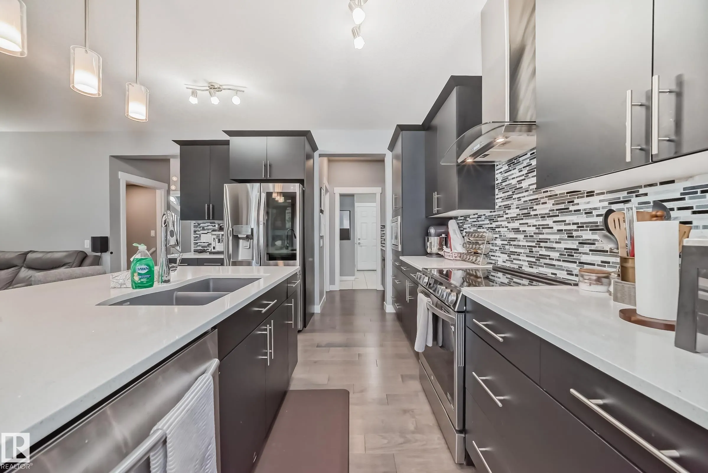 3075 CARPENTER LANDING Landing