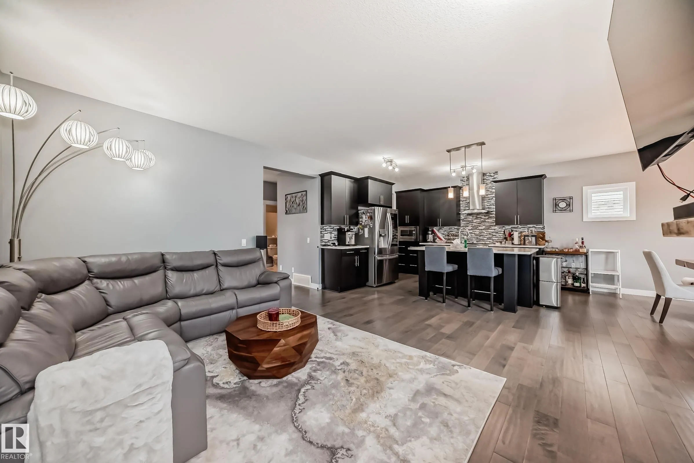 3075 CARPENTER LANDING Landing