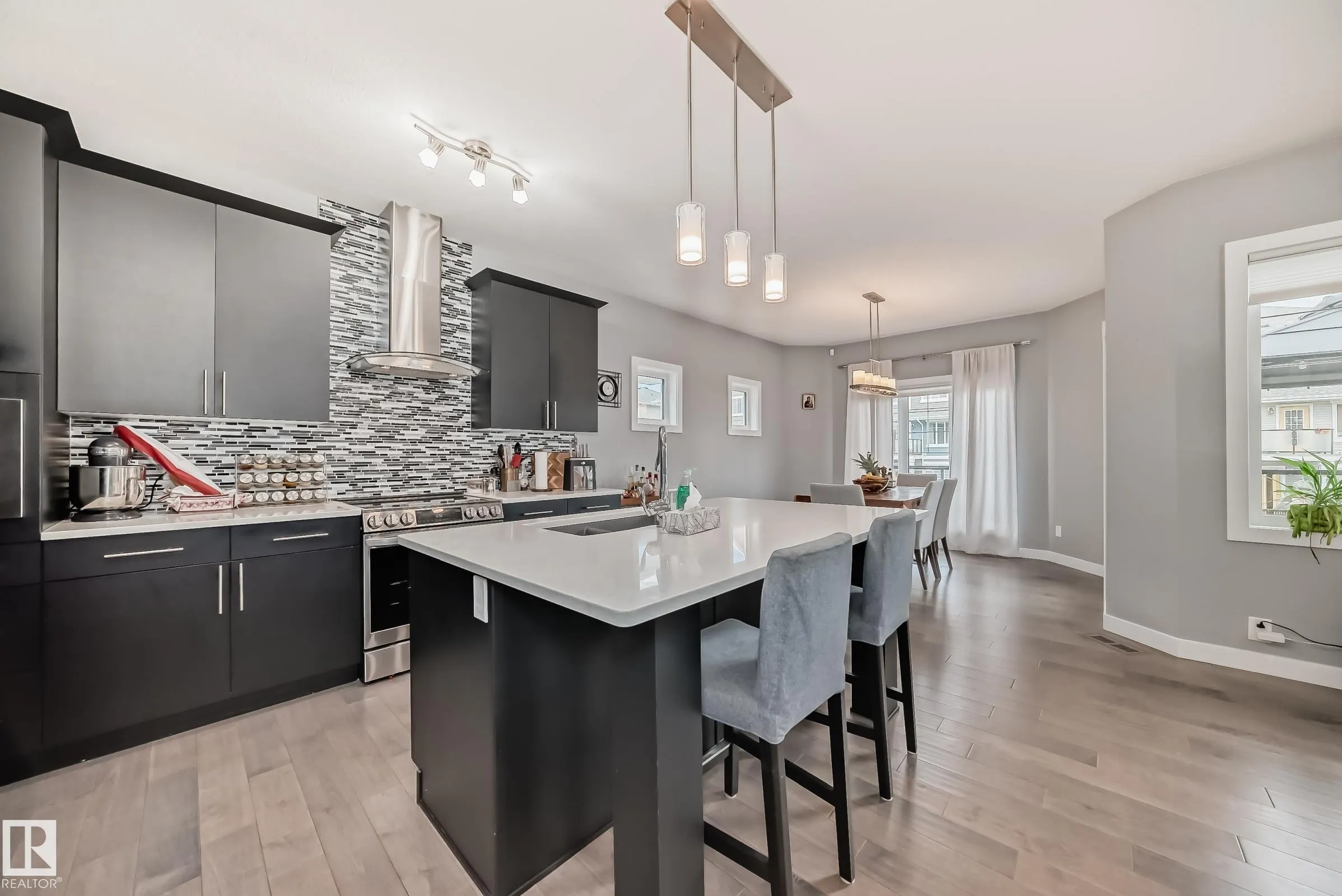 3075 CARPENTER LANDING Landing
