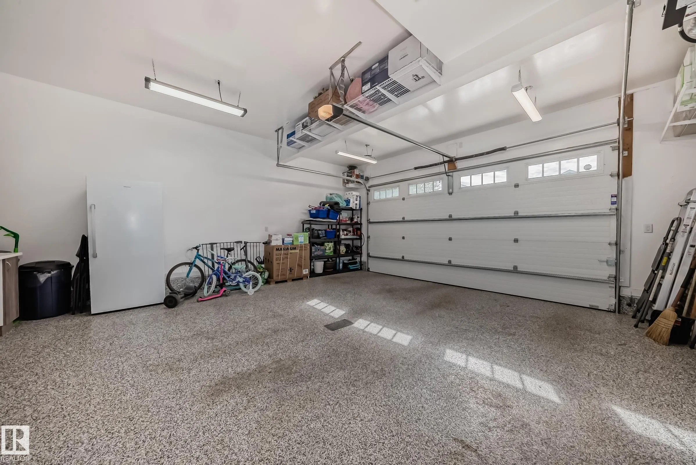 3075 CARPENTER LANDING Landing