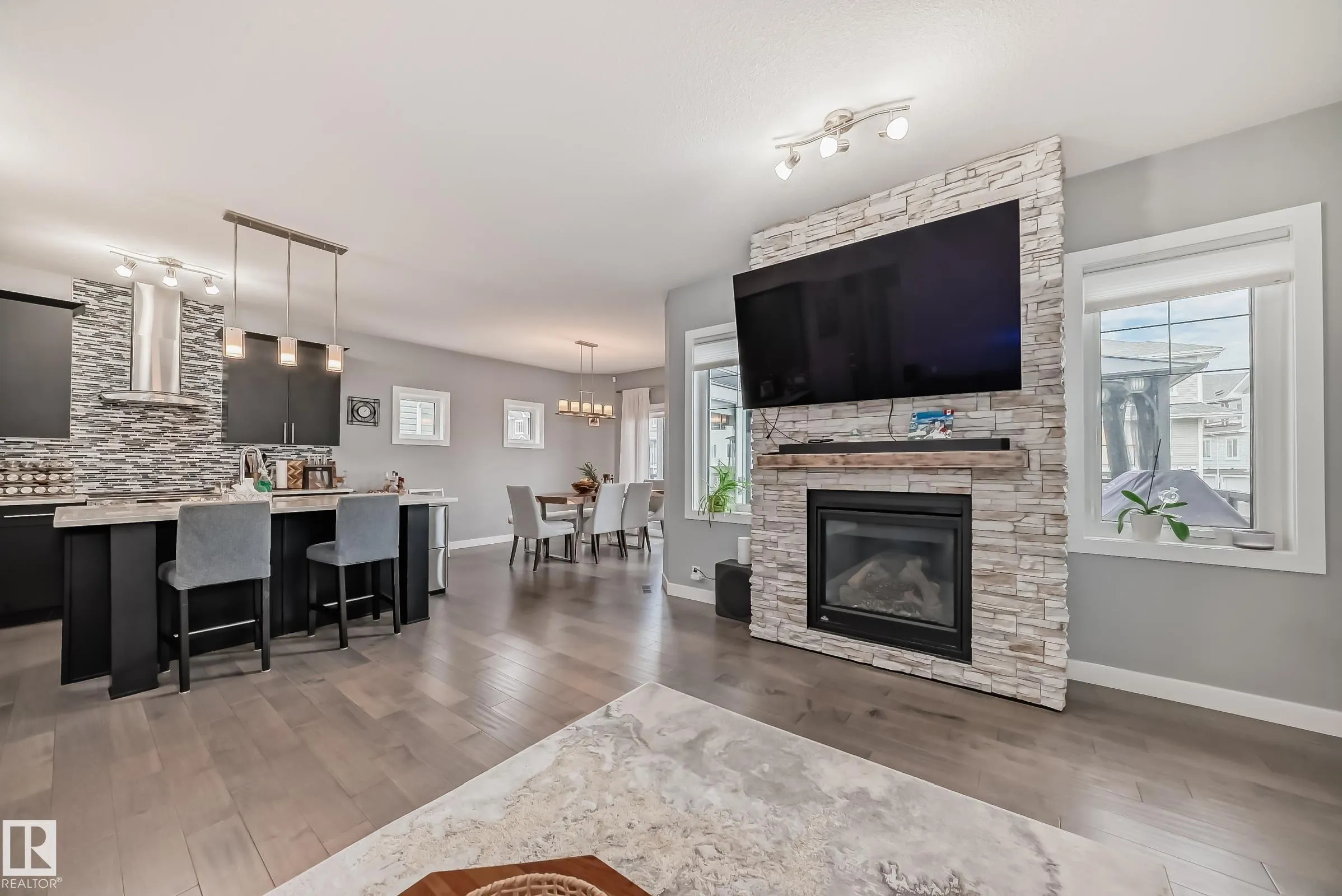 3075 CARPENTER LANDING Landing