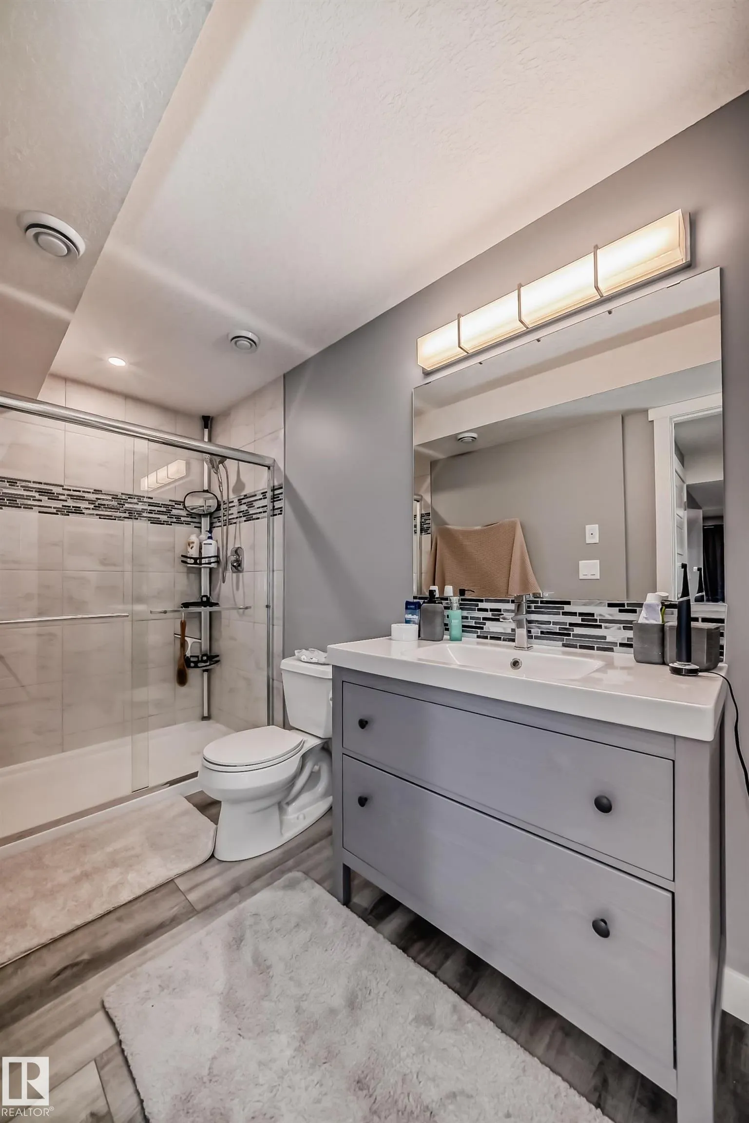 3075 CARPENTER LANDING Landing