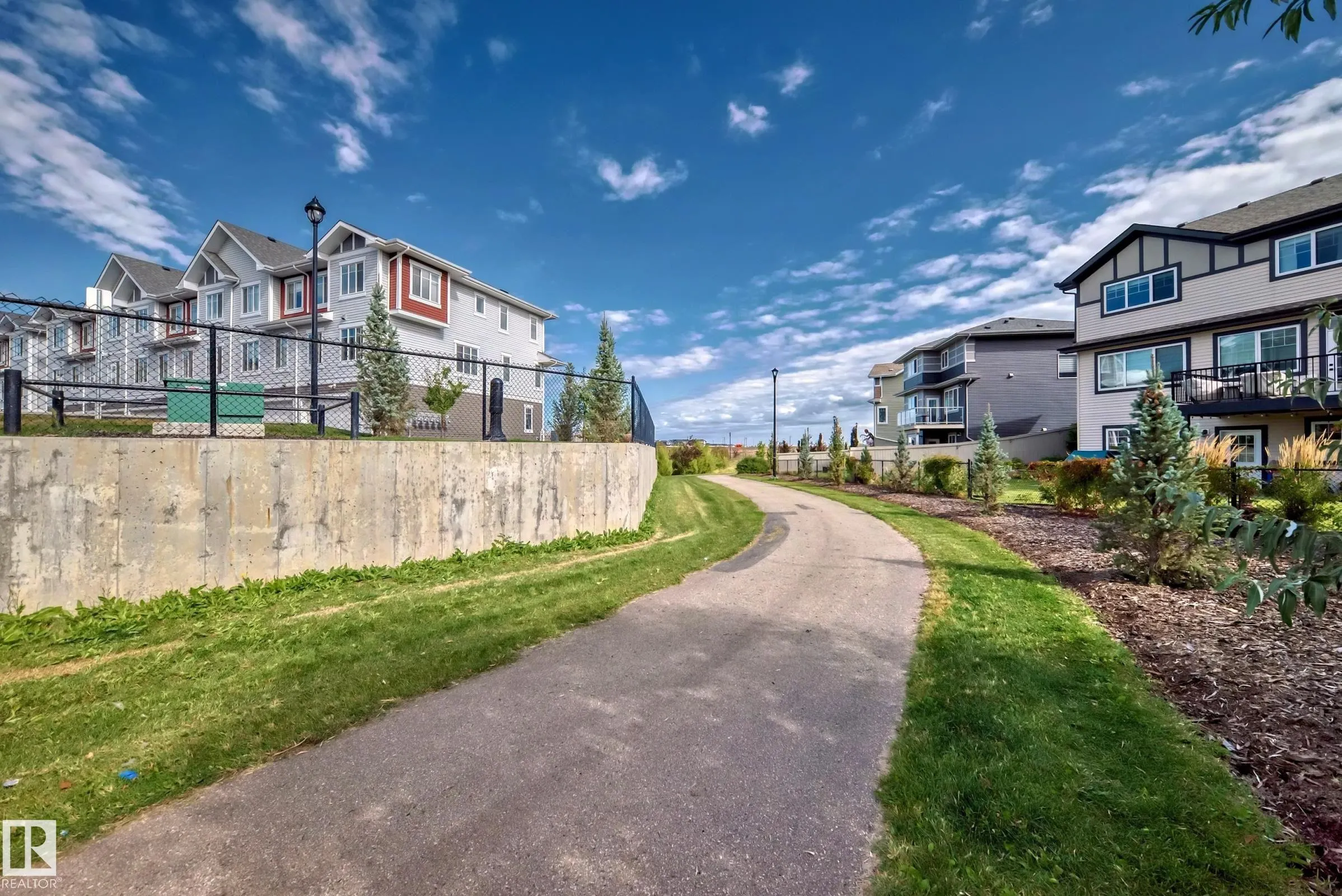 3075 CARPENTER LANDING Landing