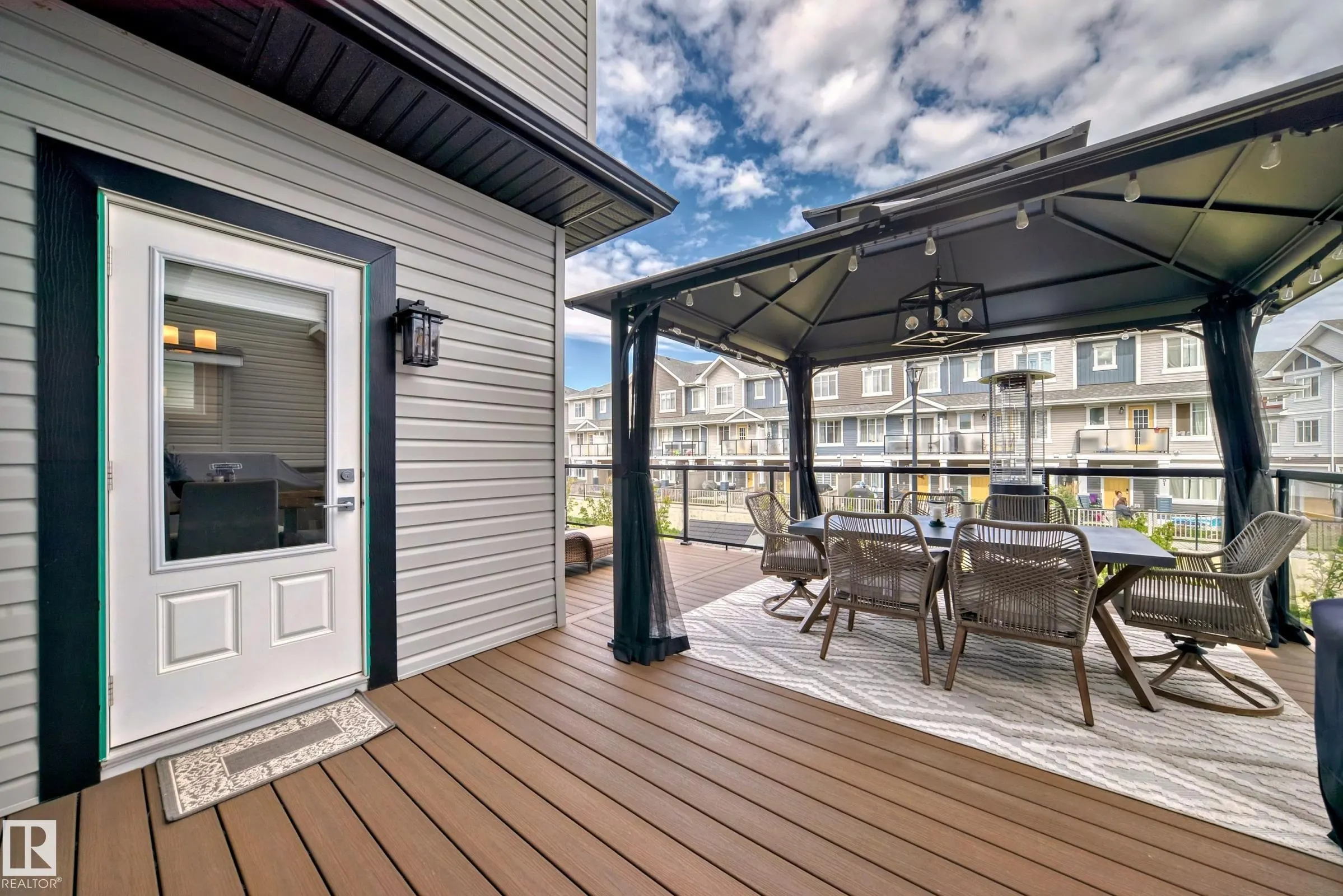 3075 CARPENTER LANDING Landing