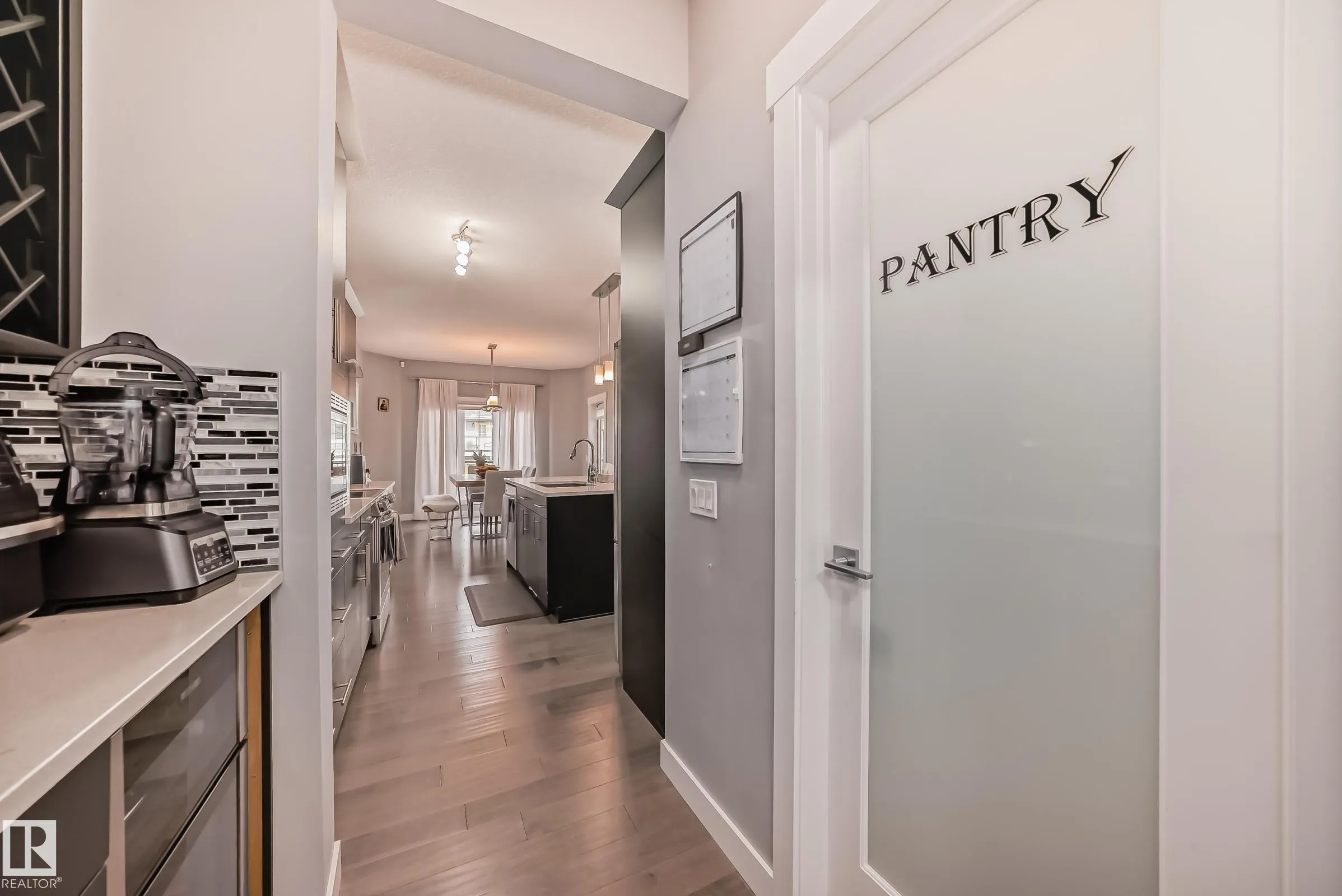 3075 CARPENTER LANDING Landing