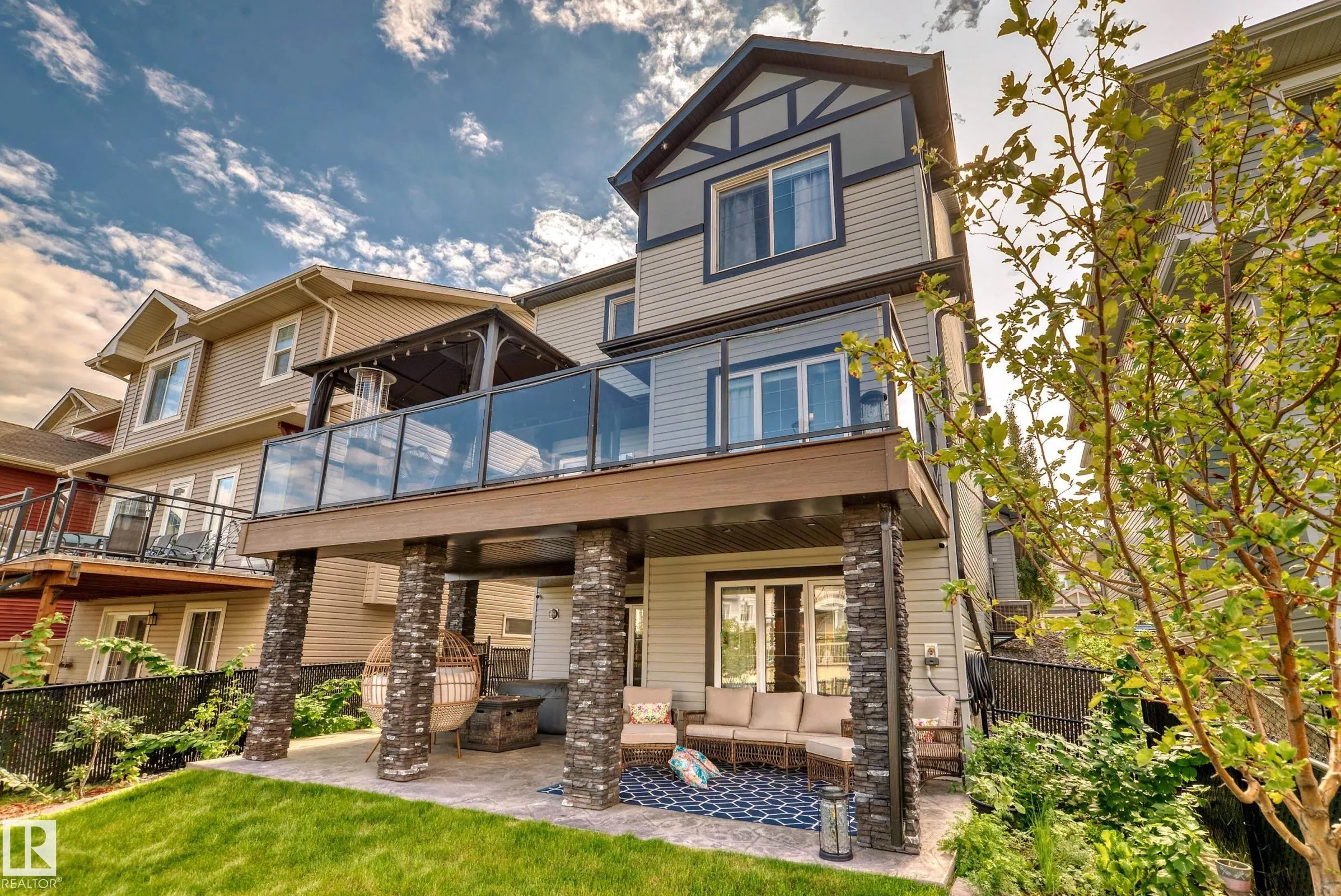 3075 CARPENTER LANDING Landing