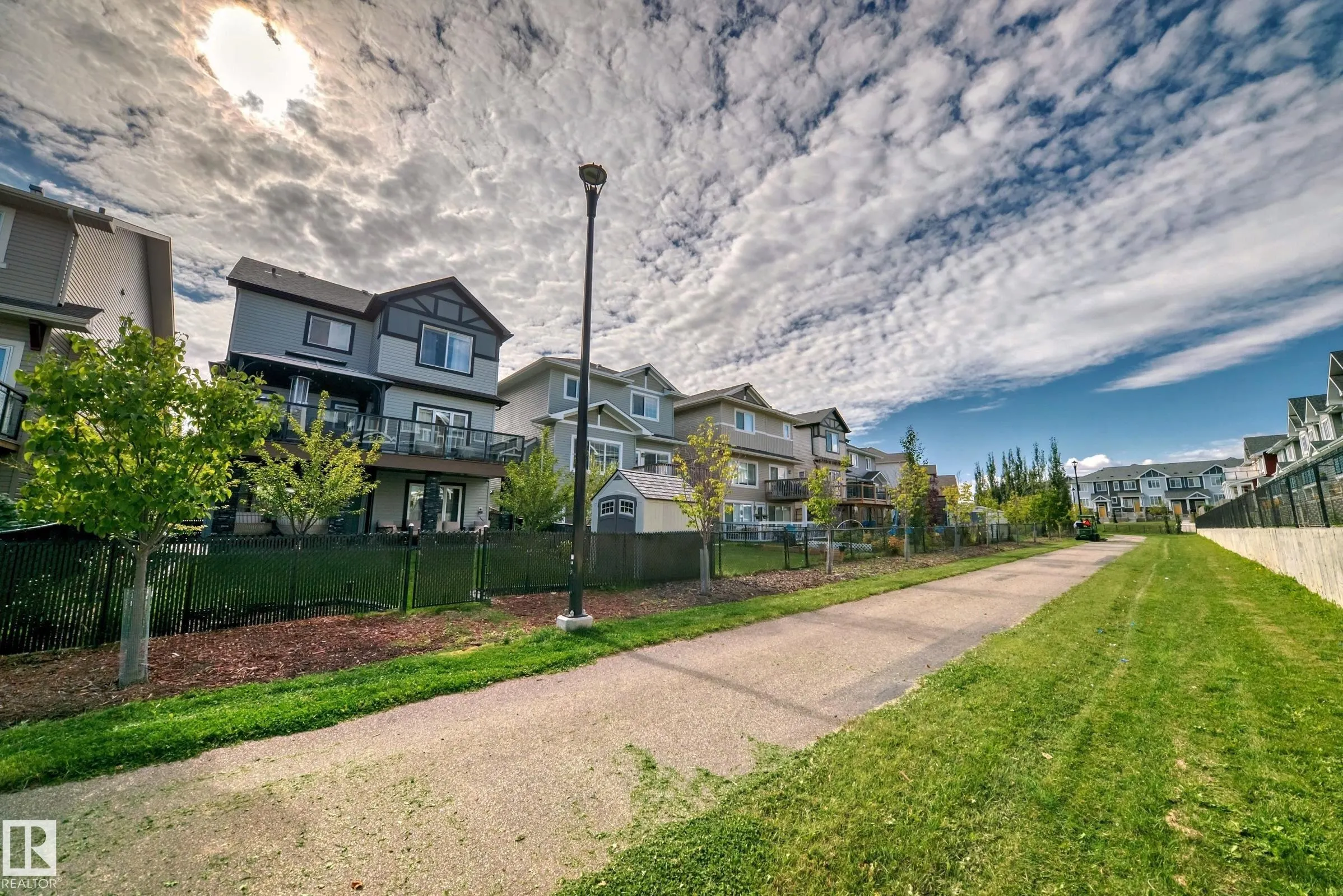 3075 CARPENTER LANDING Landing